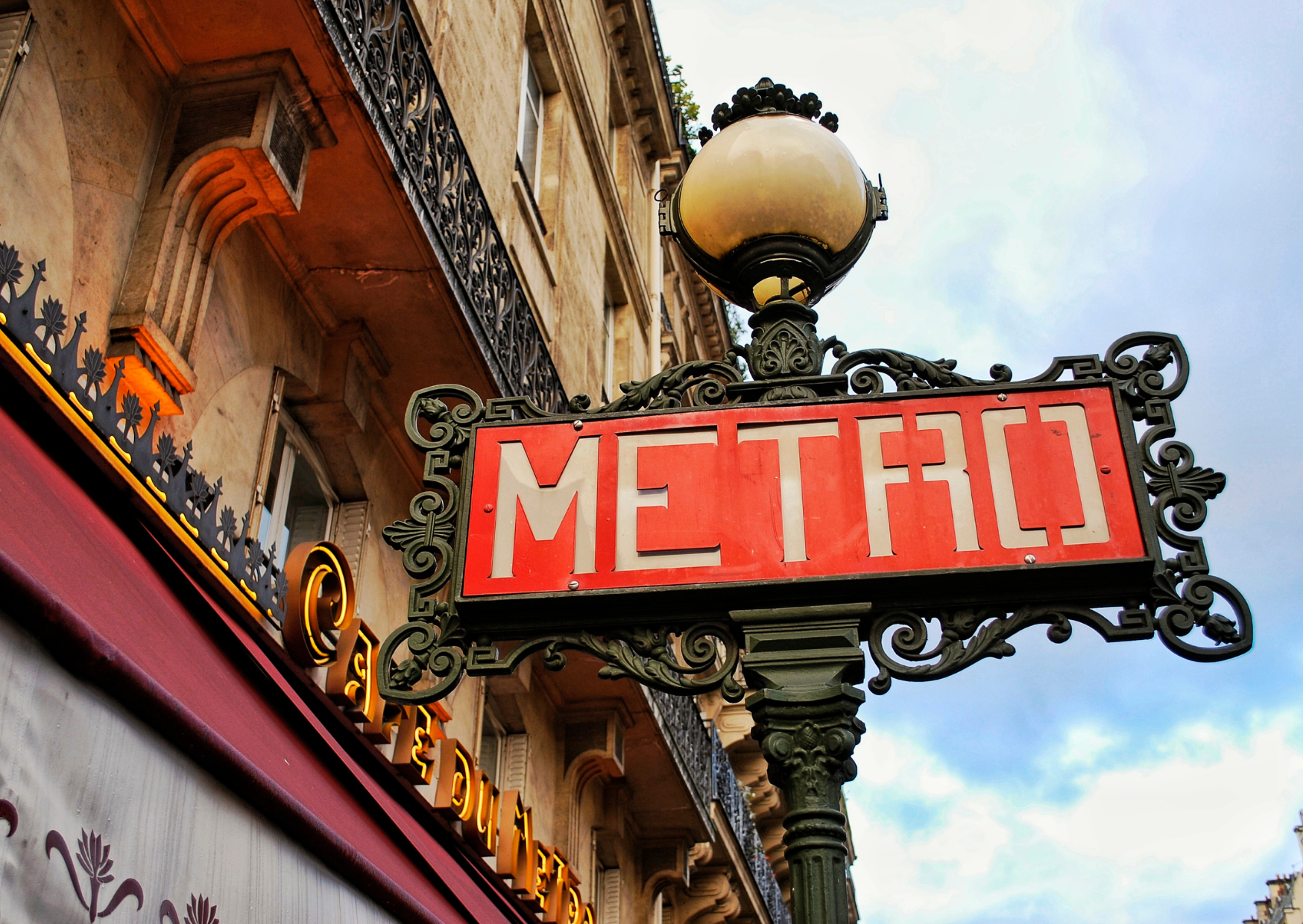 Why Americans Who Jump the Paris Metro Turnstile Get Spotted and Fined Instantly 4 paris Metro 4