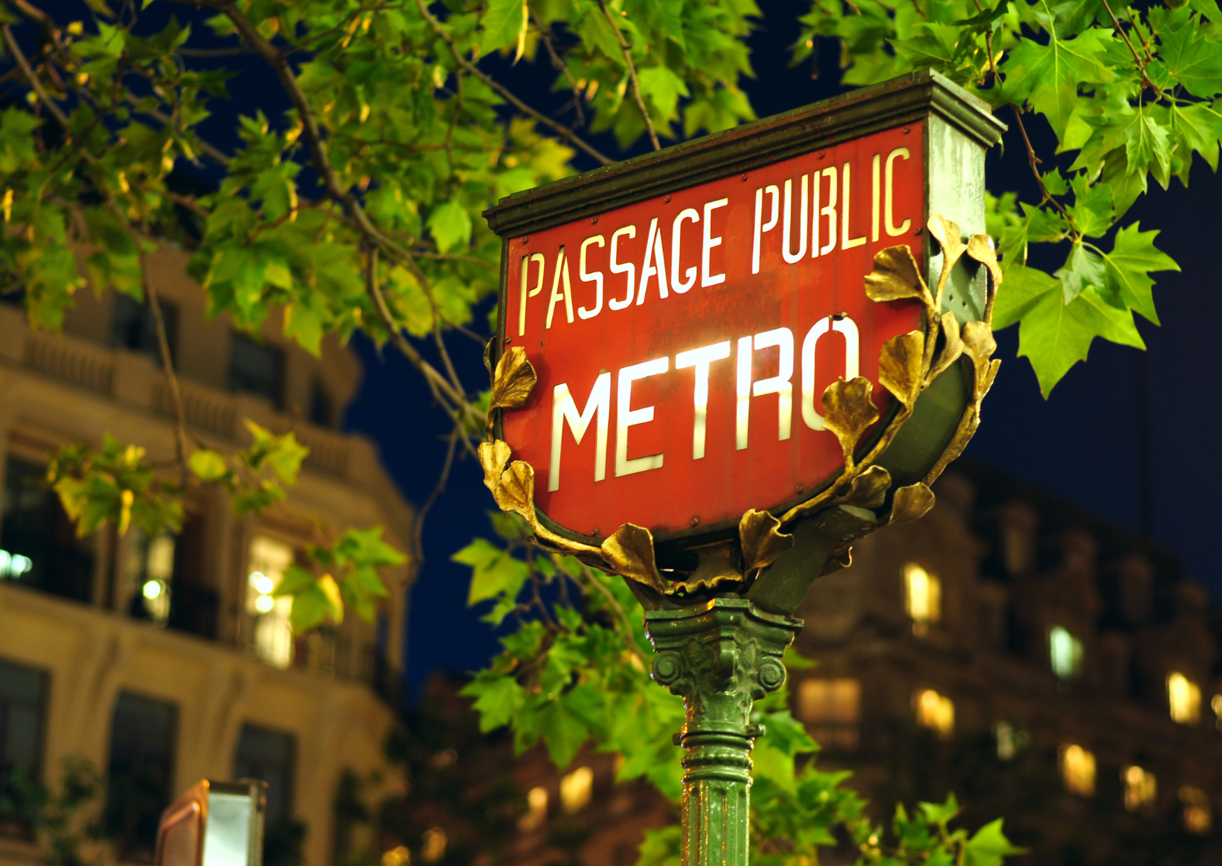 Why Americans Who Jump the Paris Metro Turnstile Get Spotted and Fined Instantly 3 paris Metro 5