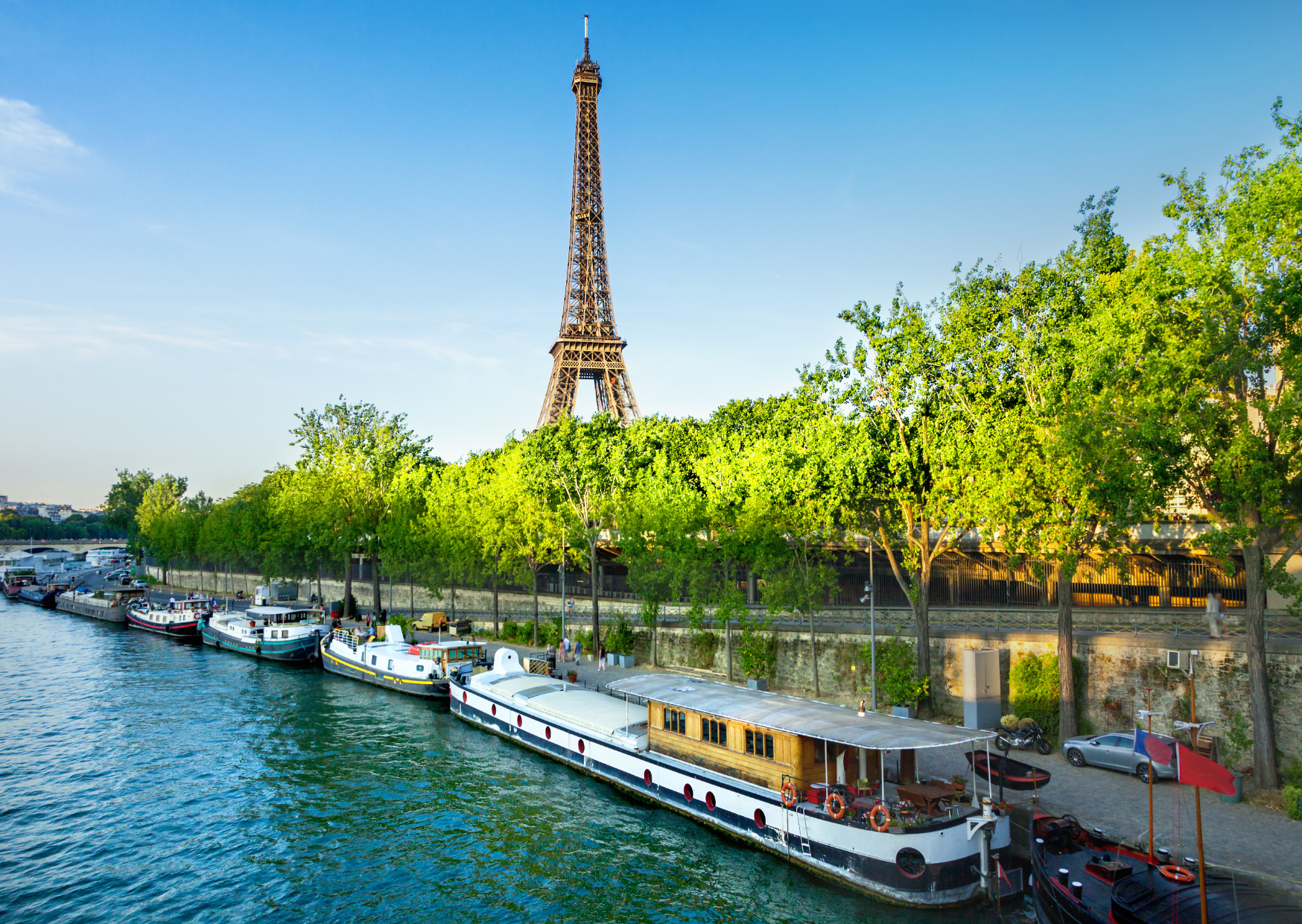 Europe Broke the Fantasy I Had About Living Abroad But I Stayed Anyway 5 Empty European Cities 2