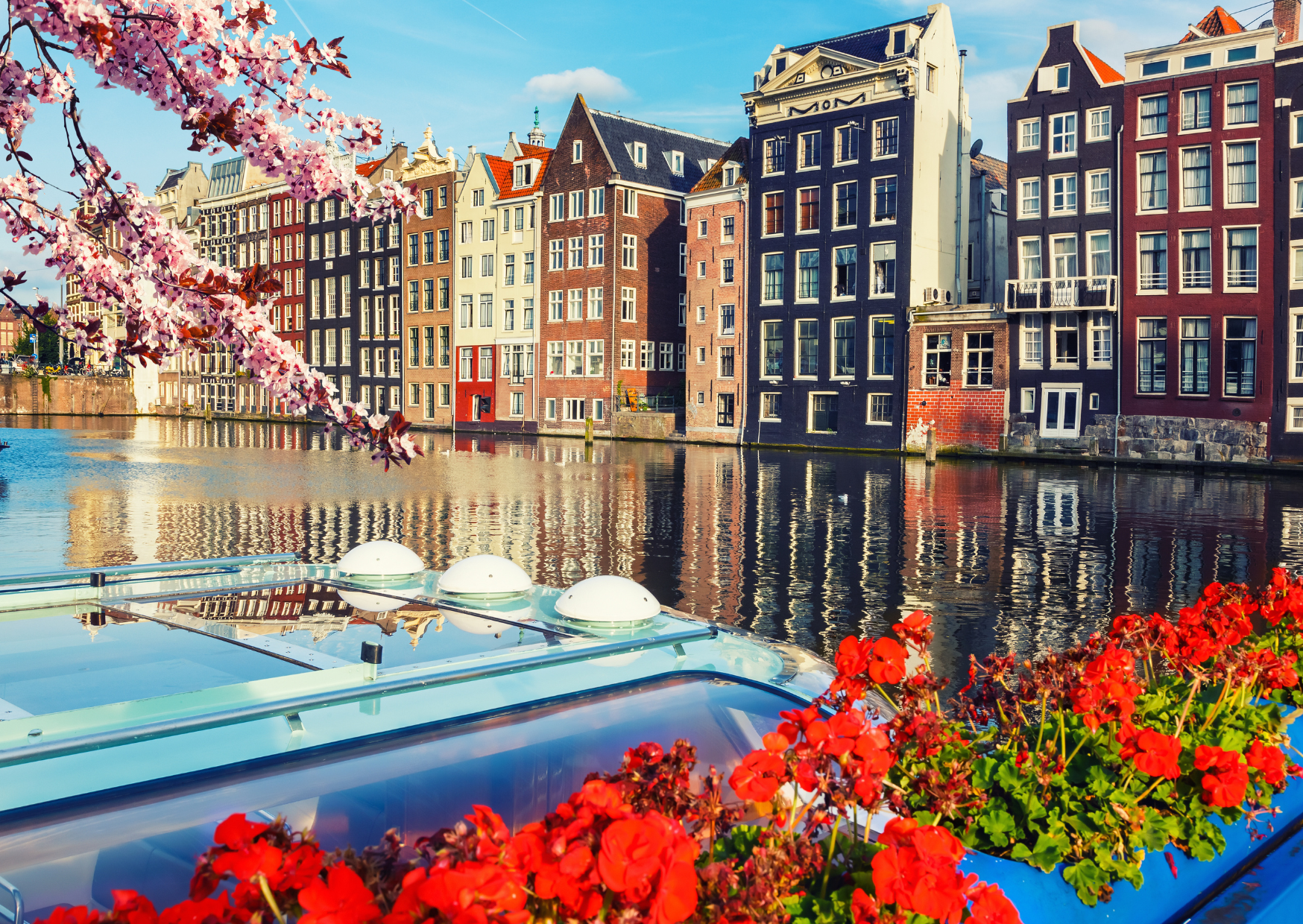 Why October 15–November 15 Is Secret Season for Empty European Cities 2 Empty European Cities 4