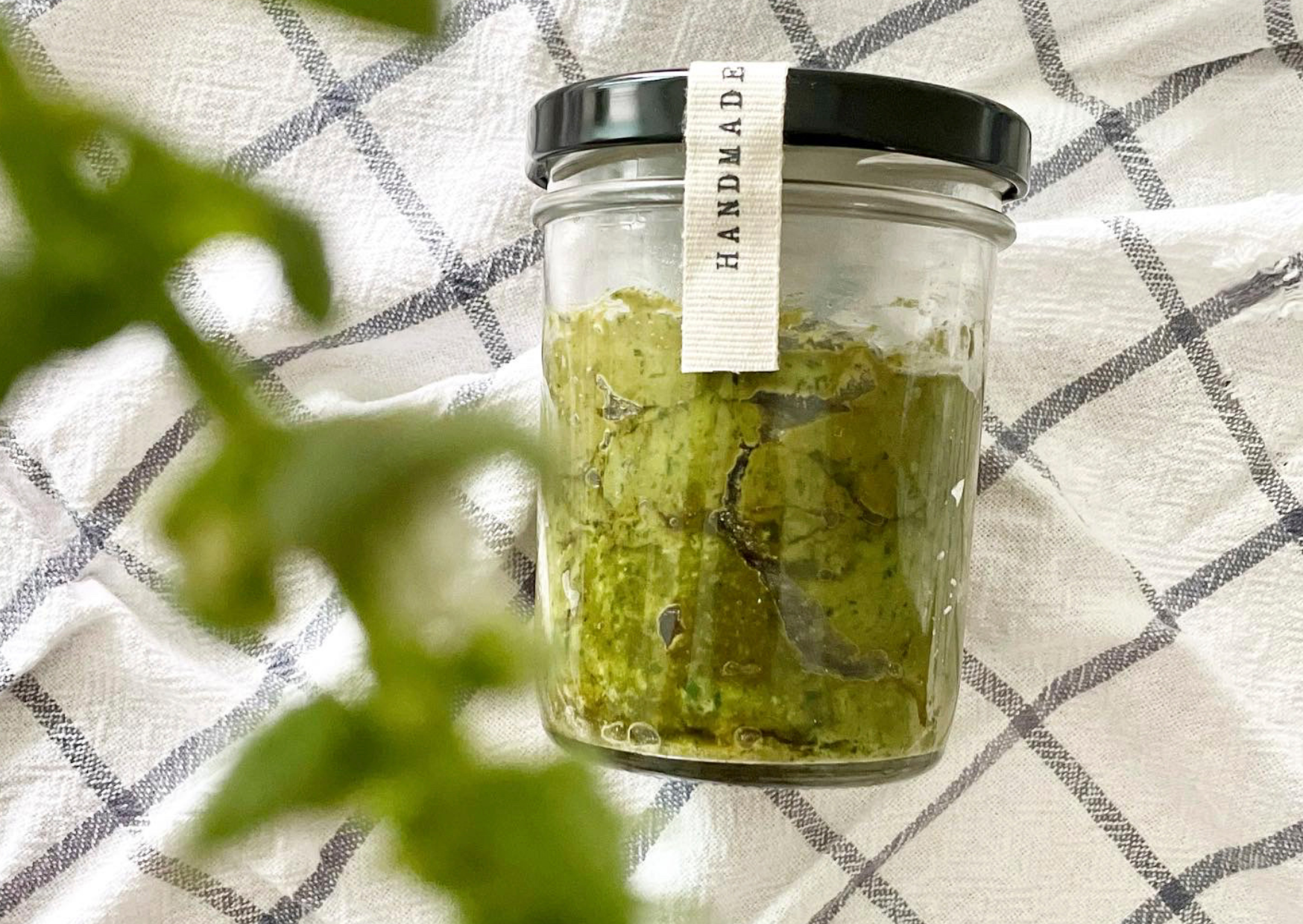 The Expensive Pesto Scam: Why Homemade Genovese Tastes Better for Less 3 Italian pesto 7