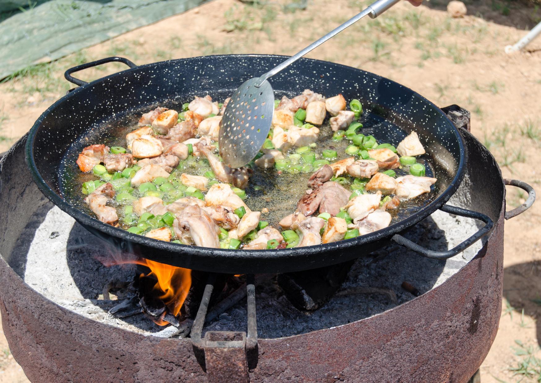 The Valencian Paella Method Americans Keep Overcomplicating 3 Paella rules 4