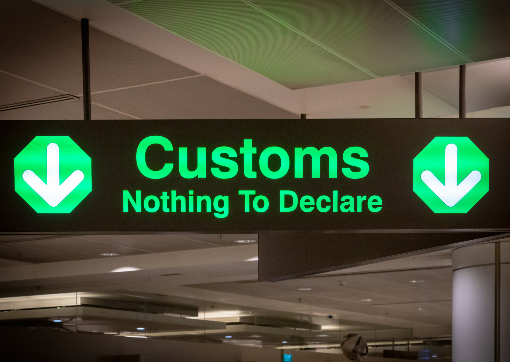 The Customs Declaration Error That Costs Americans €10,000 4 customs 4