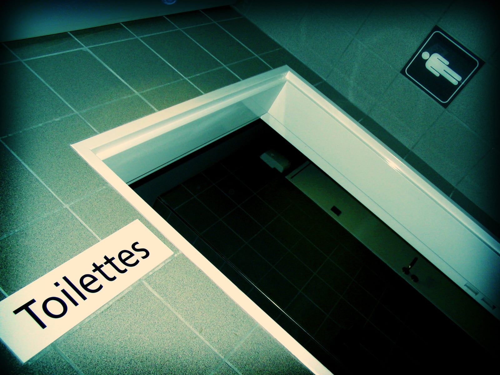 Why French Public Toilets Cost Money and Americans Think It’s Robbery 2 french toilettes 1234349