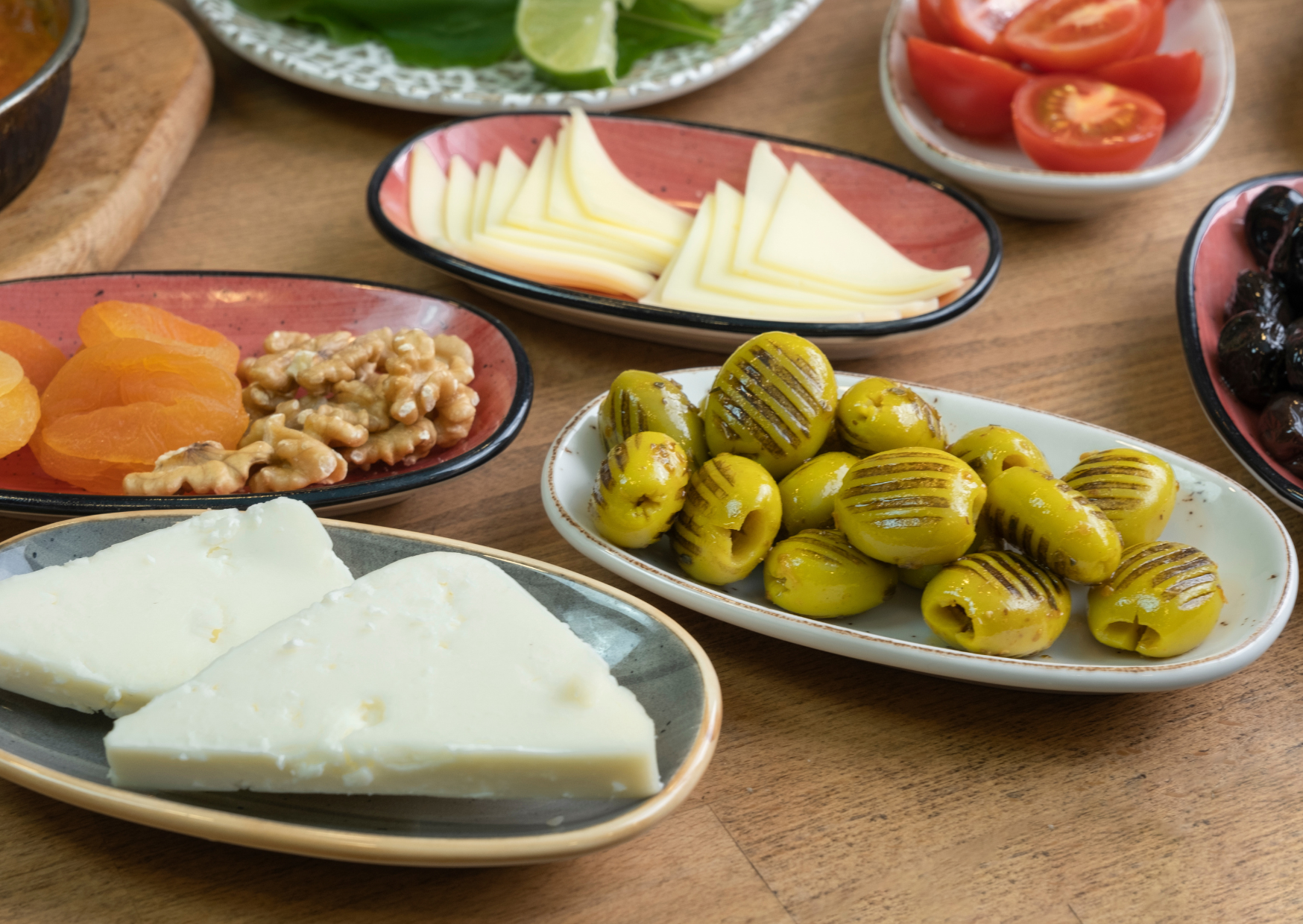 Why Turkish People Can Eat Breakfast Once and Forget About Food for Hours 4 kahvalti 3