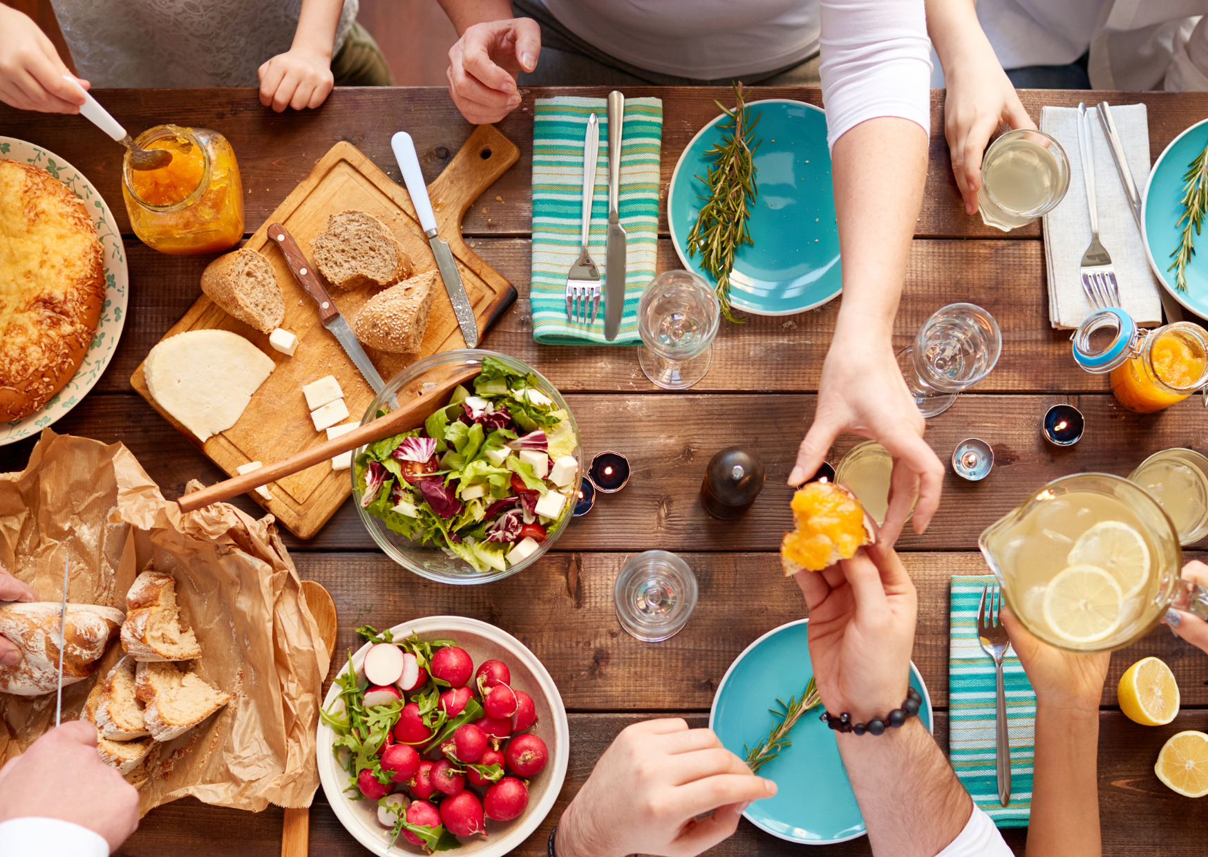 Why Eating Late in Spain Boosts Longevity (Even Though Americans Say It Shouldn’t) 2 late dinners in Spain 6