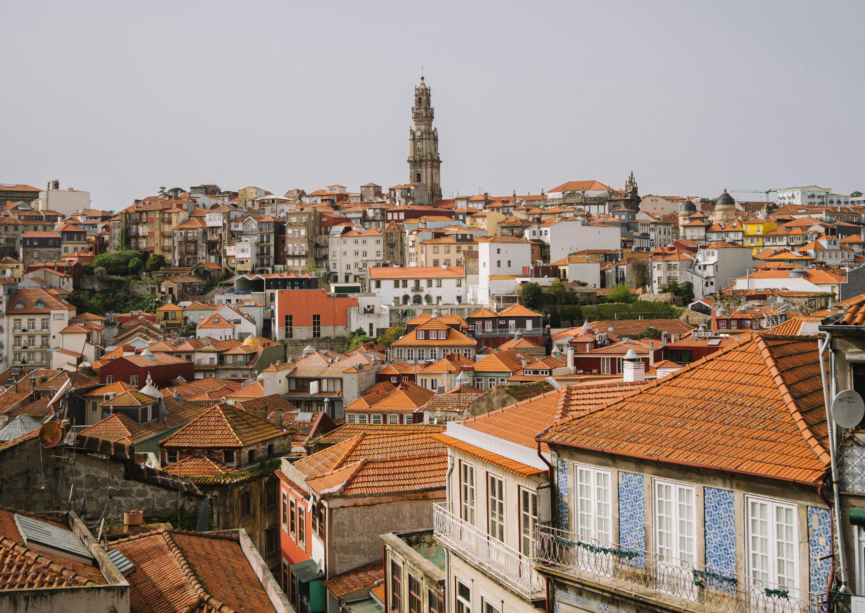 She Moved to Porto With Her Life Savings: One Year Later, Her Bank Balance Told the Story 1 living in Porto 5