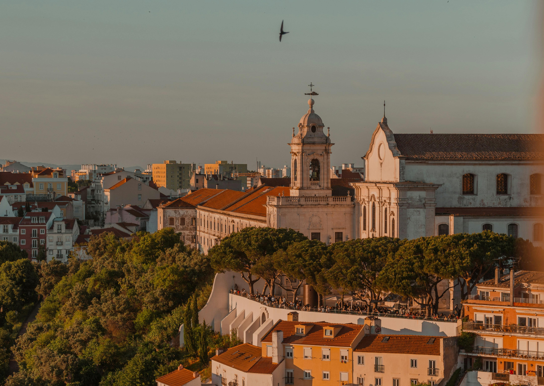 Nobody Warns American Women About These 5 Problems Before Moving to Portugal: Why 61% of American Women Over 55 Leave Portugal Within 18 Months 3 portugal banking 3