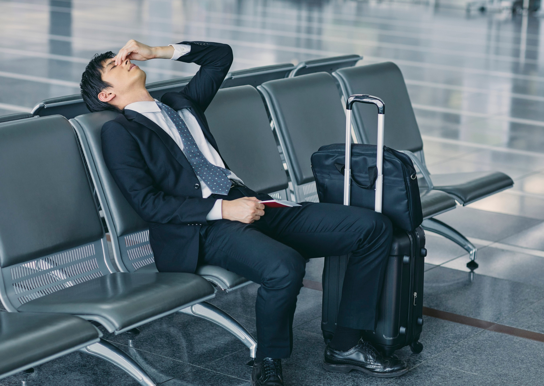 The Airport Mistakes Costing Americans €500 And Most Take 5 Minutes to Fix 3 Airport mistakes 4