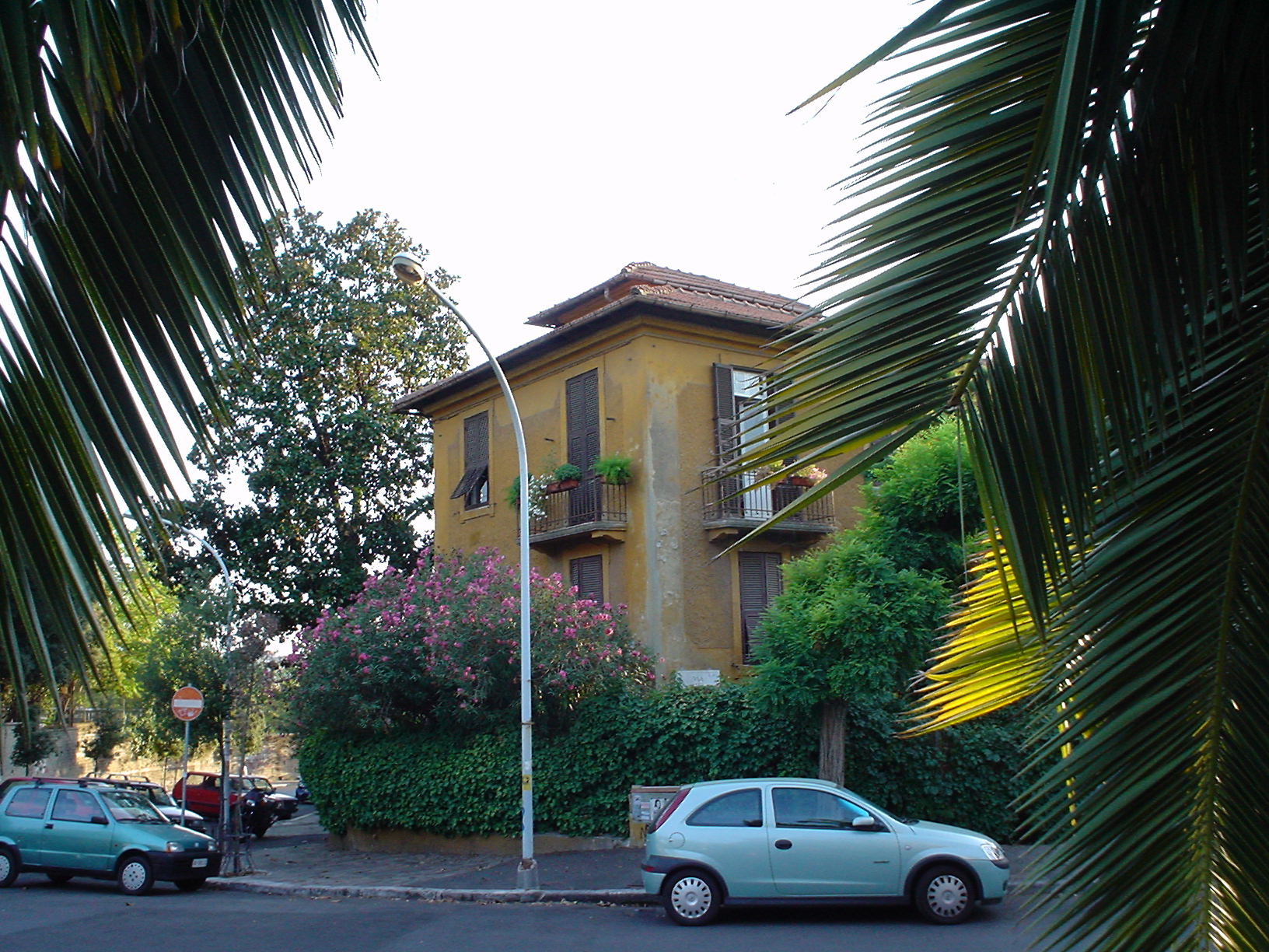 The Rome Neighborhood Where Americans Teach English for €2,500 1 Monteverde1