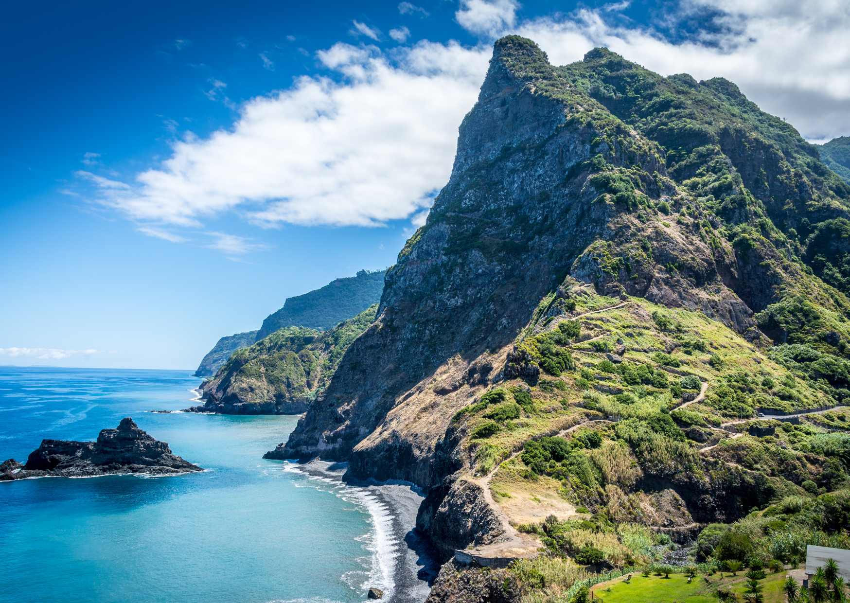 The Portuguese Island Paying €500 Monthly Just to Live There 4 Portuguese island 2