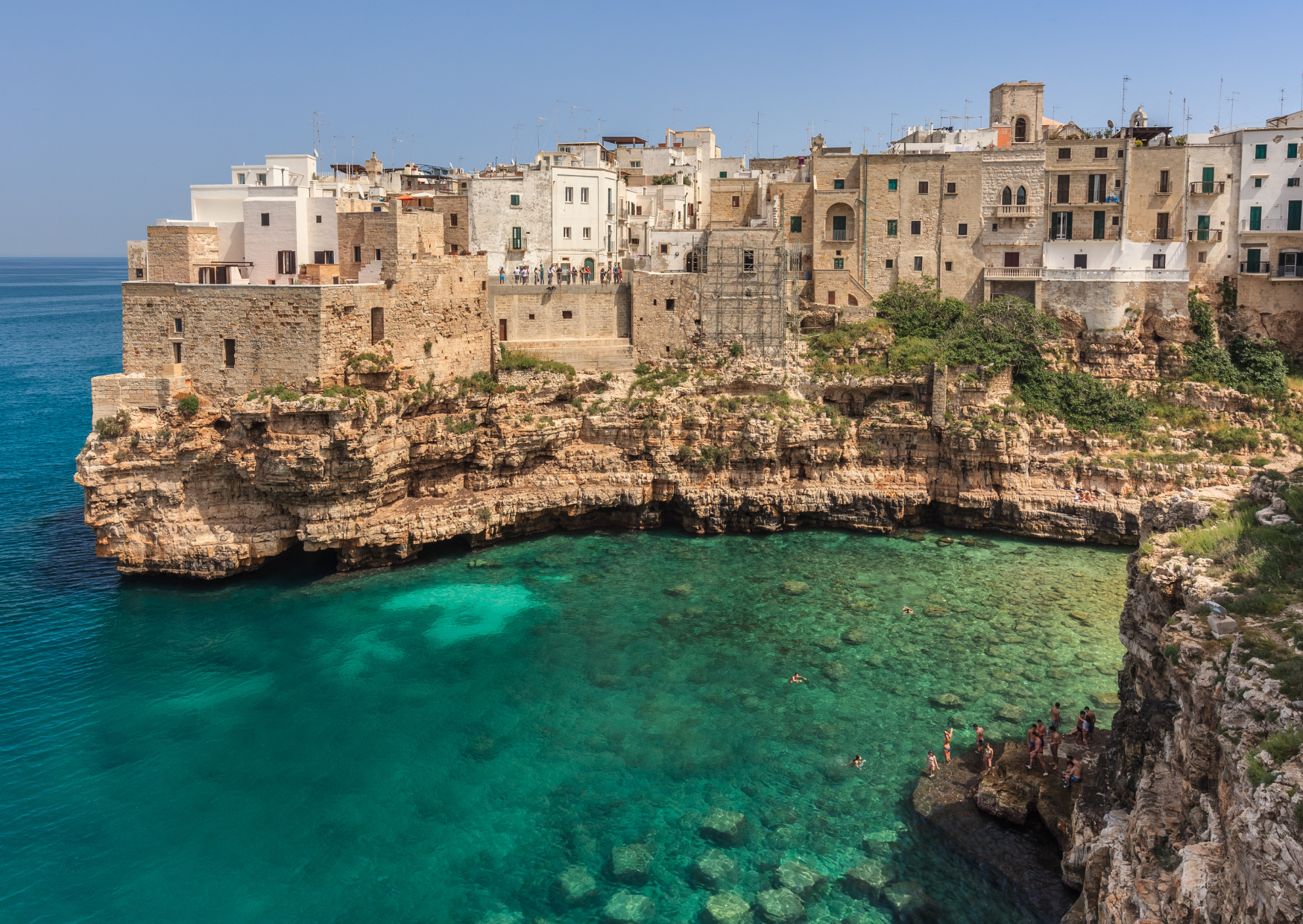 Puglia’s €30,000 Relocation Package vs Sicily’s €1 Homes — Which Is Better 1 Puglia vs Sicily