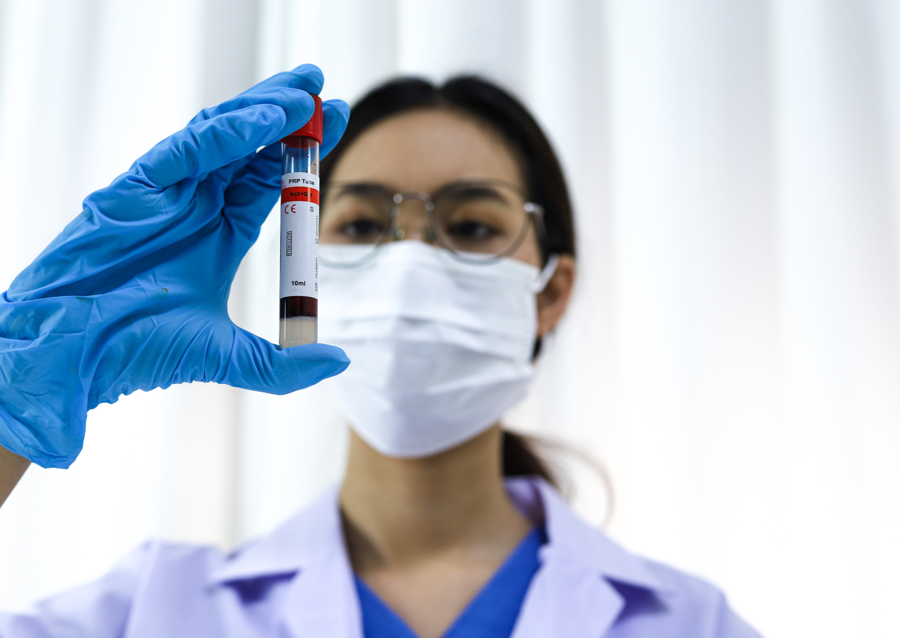 Why This Simple Blood Test Costs $800 In The U.S., €25 In Spain 5 blood test 2
