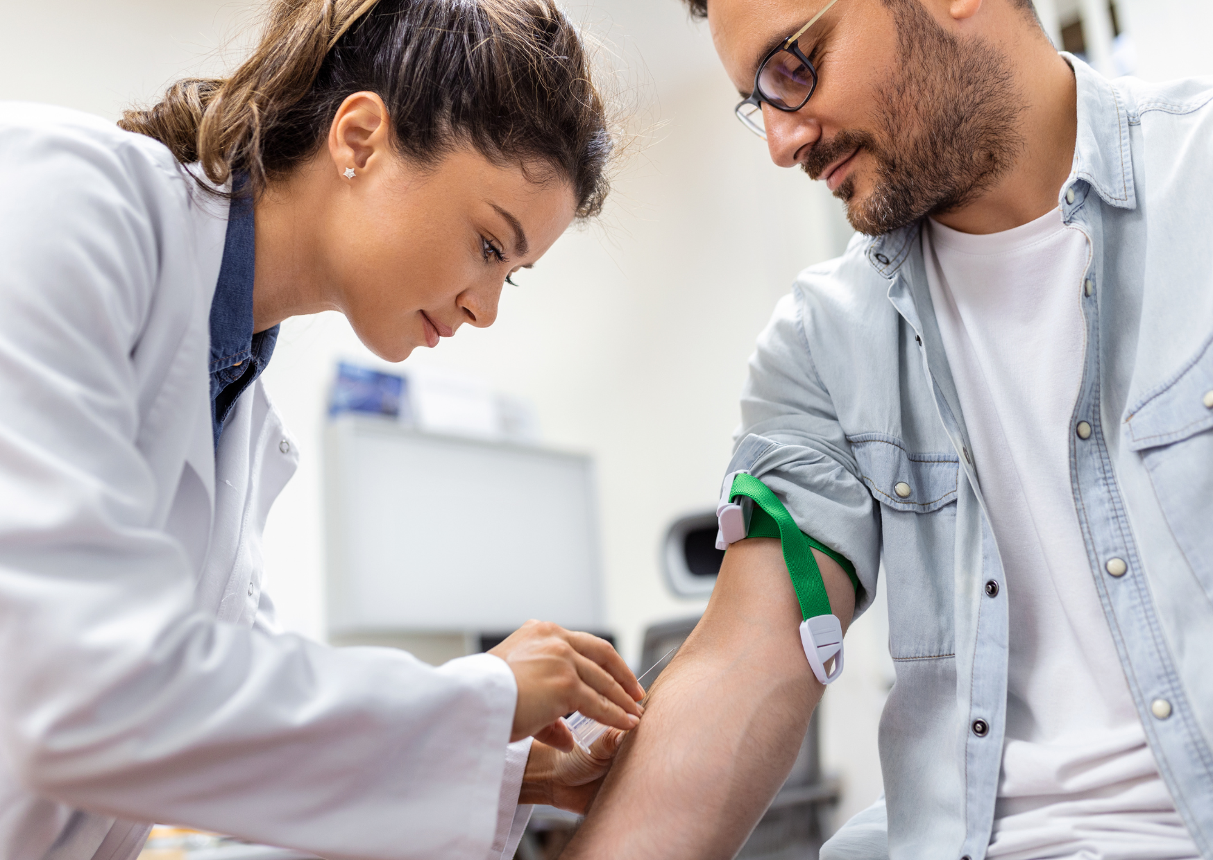 Why This Simple Blood Test Costs $800 In The U.S., €25 In Spain 4 blood test 3