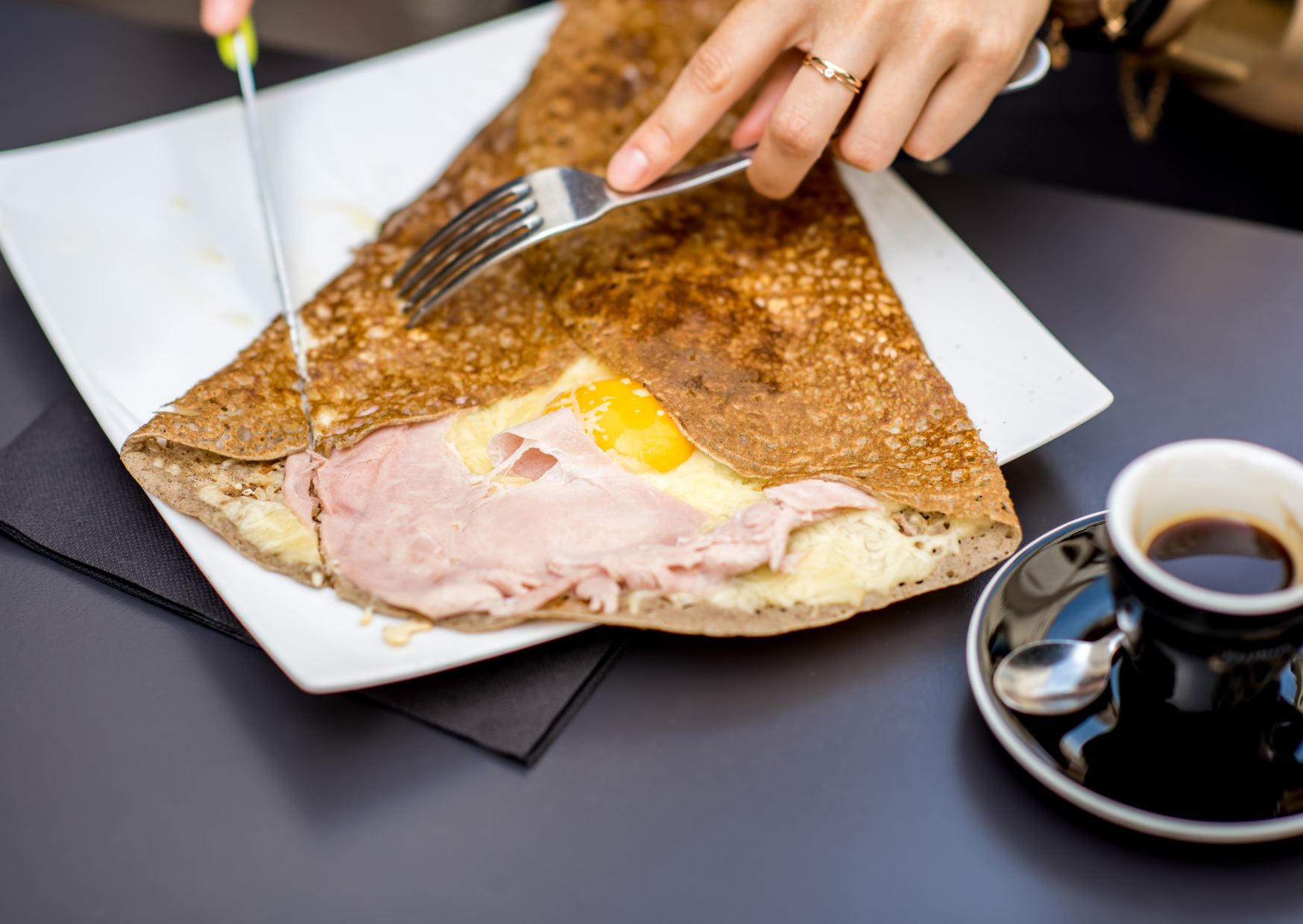 Americans Snack All Day: I Followed France’s Two-Meal Rule for 30 Days And Lost 17 Pounds 2 French meals 4