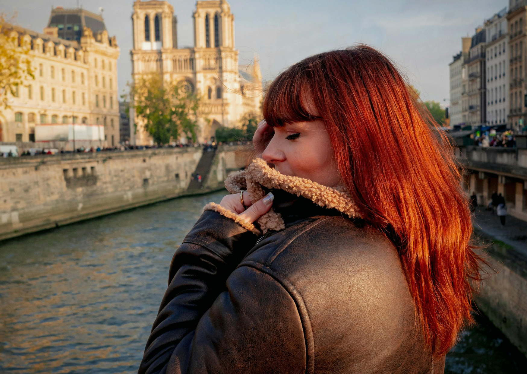 Why Beverly Hills Plastic Surgery Makes You “Deformed” in Paris 1 Parisian women