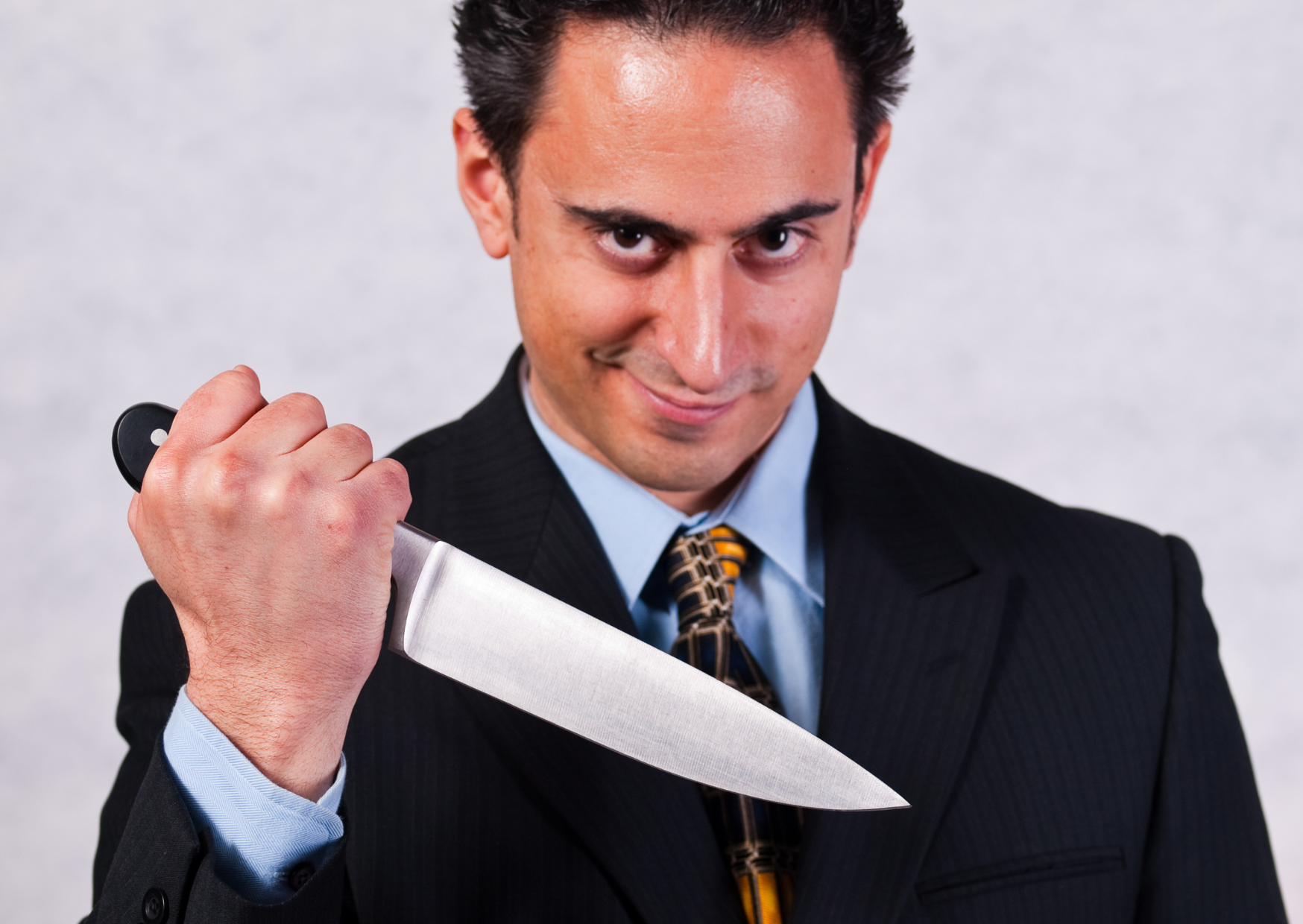 The Gift That Tells Germans You’re Breaking Up With Them 2 gifting a knife