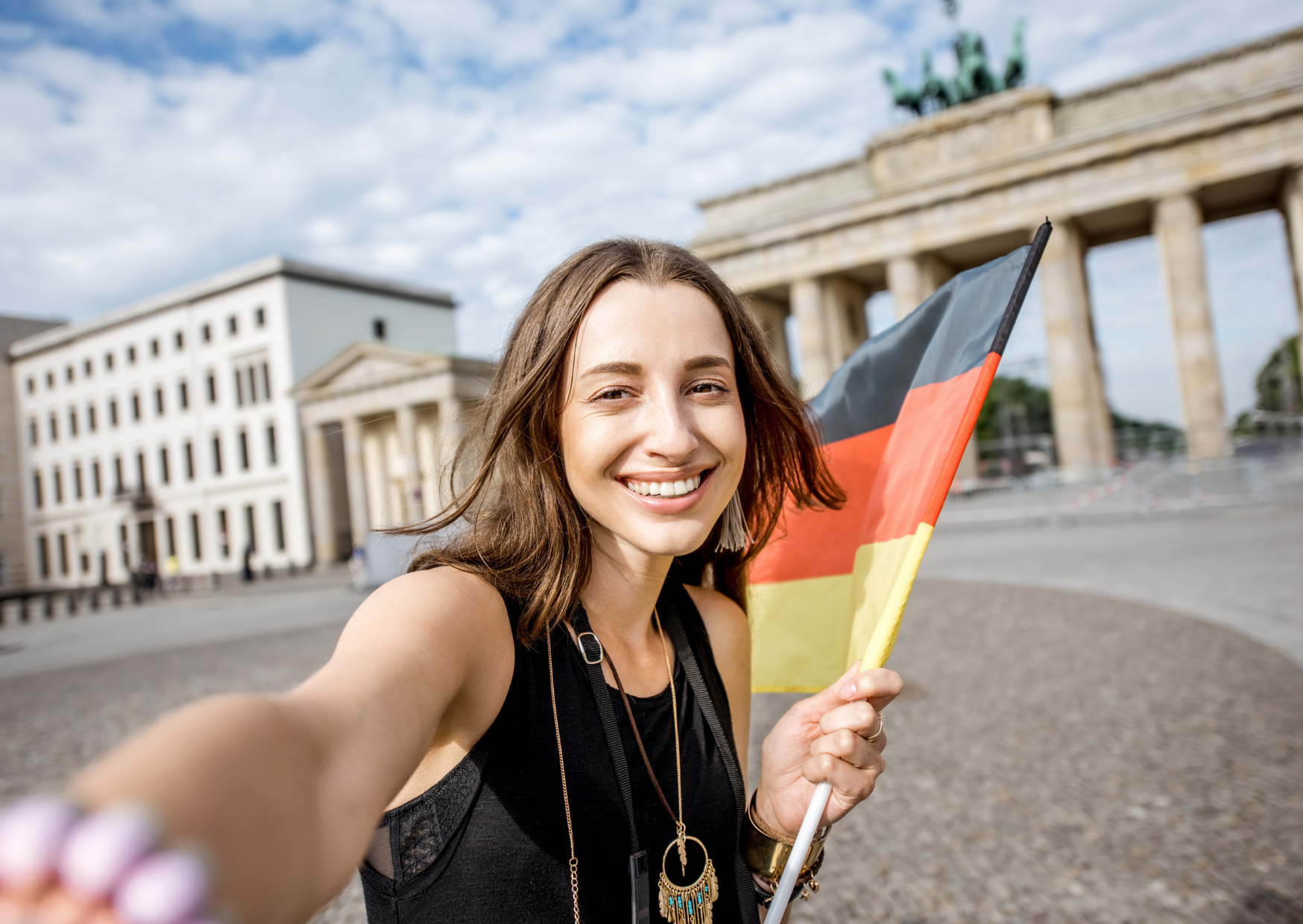 How Germans Save €20,000 Yearly on €35,000 Salaries 1 people in germany 5