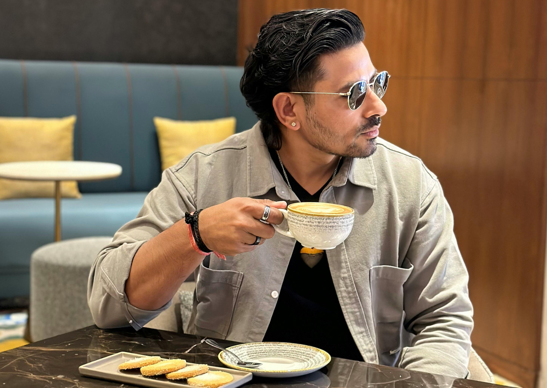 I Stopped Drinking Coffee After Noon Like Italians And My Sleep Changed 3 Italian drinking coffee 4