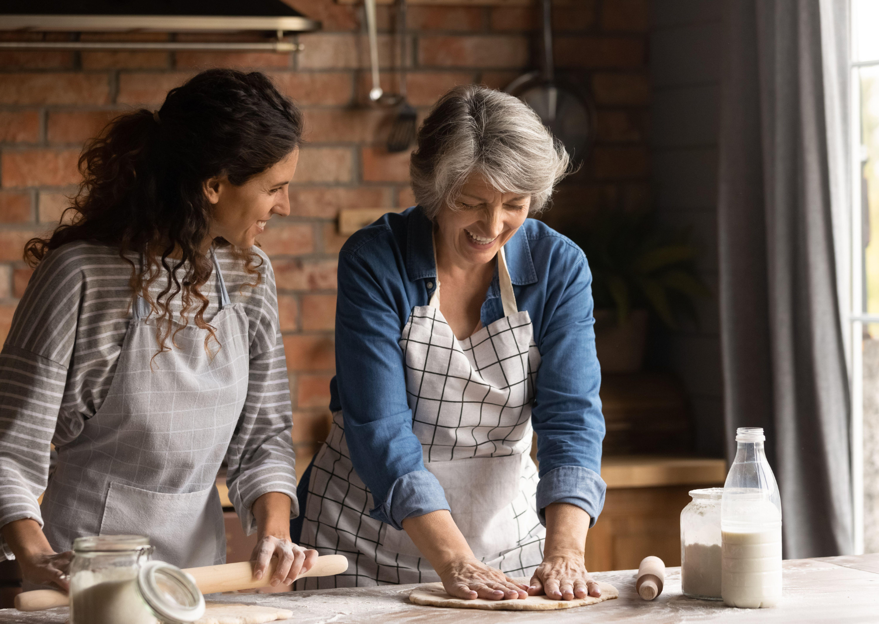 The Italian Skin Secret That Has Nothing to Do With Botox: Why Italian Women Over 60 Have Better Skin Than Americans at 40 3 Italian women over 60 4