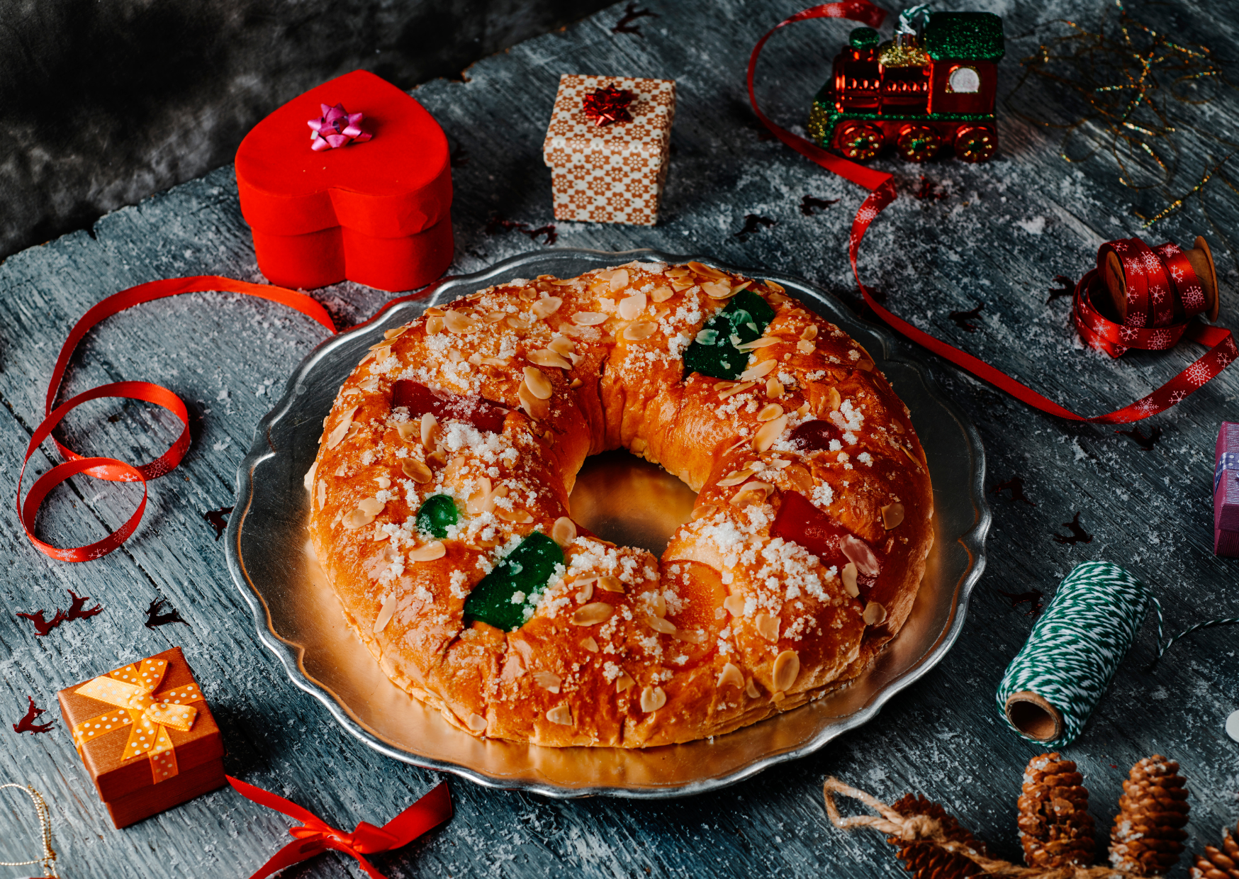 Why Spaniards Wait Until January 6 for Their Real Christmas Dessert, Roscón de Reyes Recipe 3 Roscon culture 4