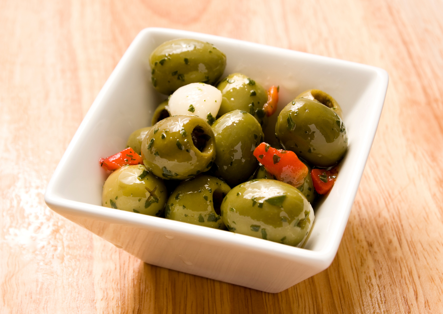 9 Spanish Tapas That Make American Appetizers Look Like a Calorie Trap 6 Tapas Aceitunas Alinadas