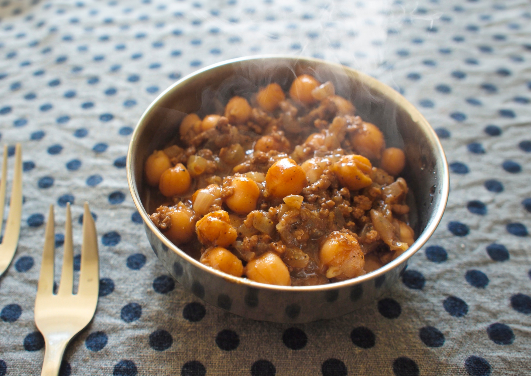 9 Spanish Tapas That Make American Appetizers Look Like a Calorie Trap 7 Tapas Garbanzos Alinados