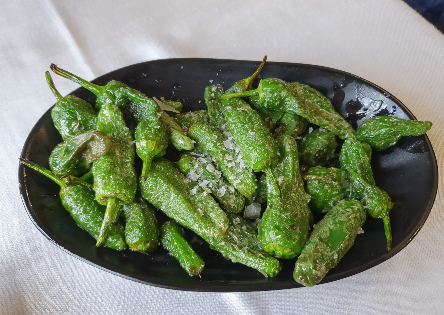 9 Spanish Tapas That Make American Appetizers Look Like a Calorie Trap 3 Tapas Pimientos de Padron