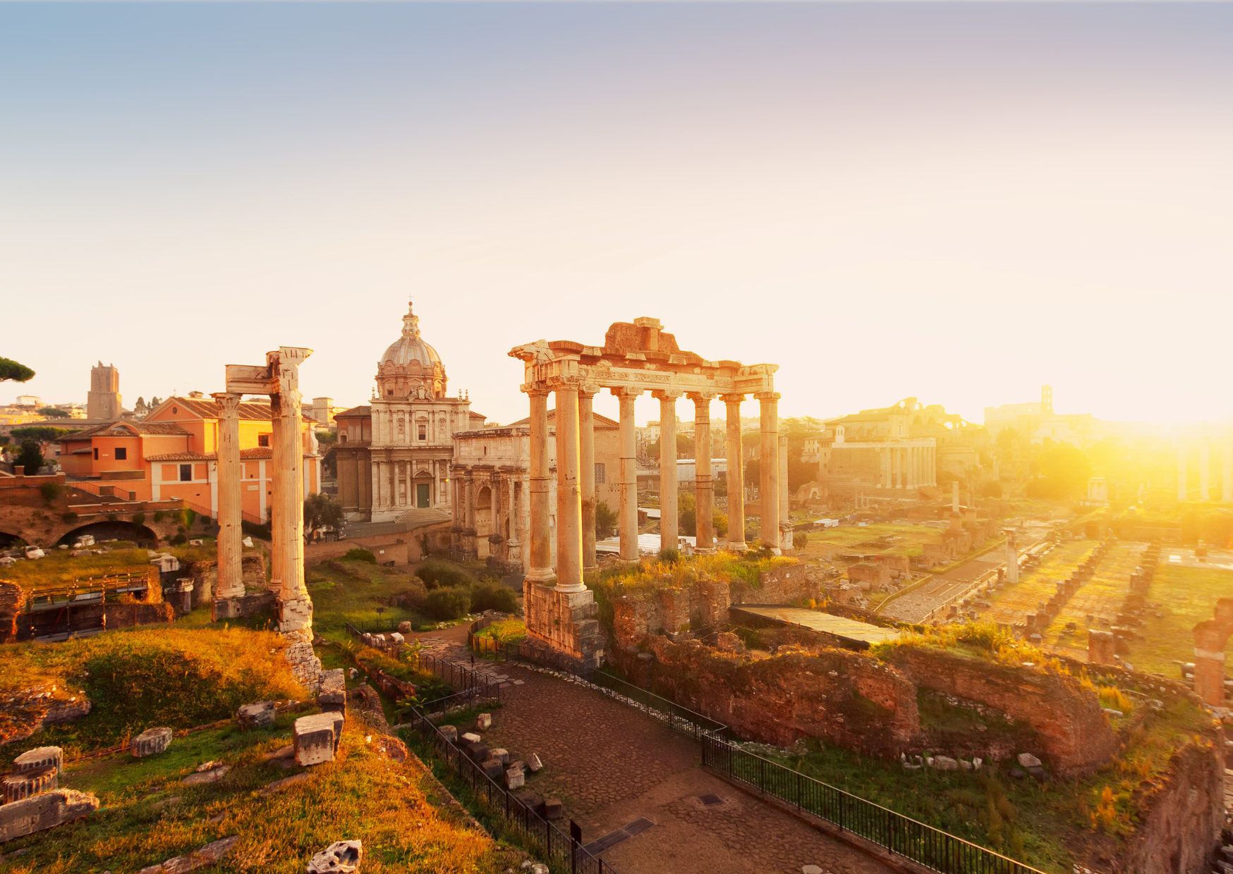 The 7 Tourist Traps in Italy That Secretly Aren’t Traps, Why Locals Actually Go There 3 The 7 Tourist Traps in Italy That Secretly Arent Traps Why Locals Actually Go There 3
