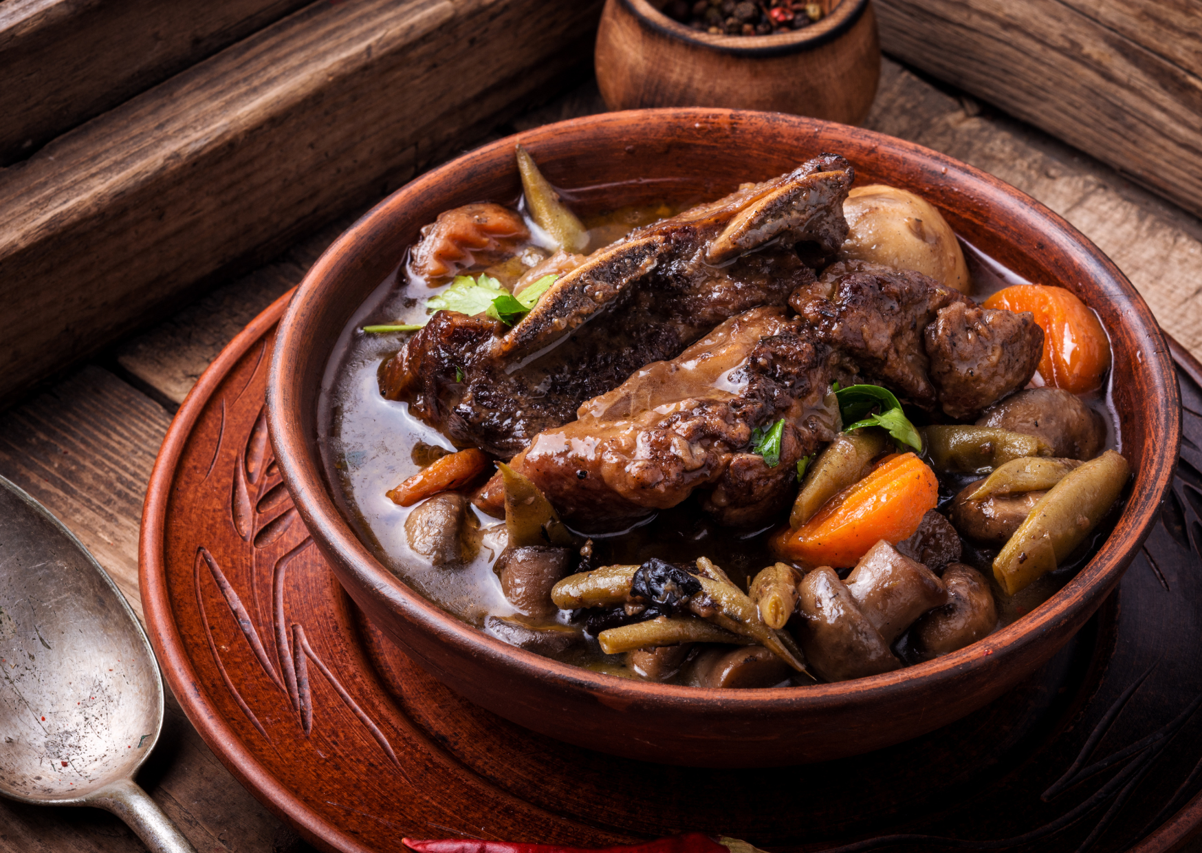 Why This French Stew Needs 6 Hours While American Recipes Try to Finish in 30 Minutes 2 boeuf bourguignon 3
