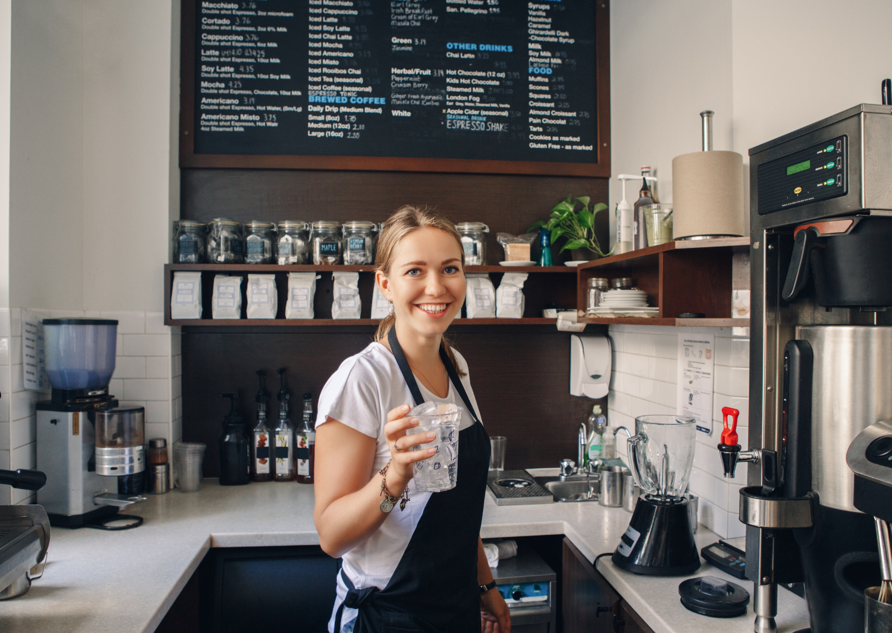 The Café-Culture Reality That Makes American Expats Miss Starbucks 2 cafes in Europe 4