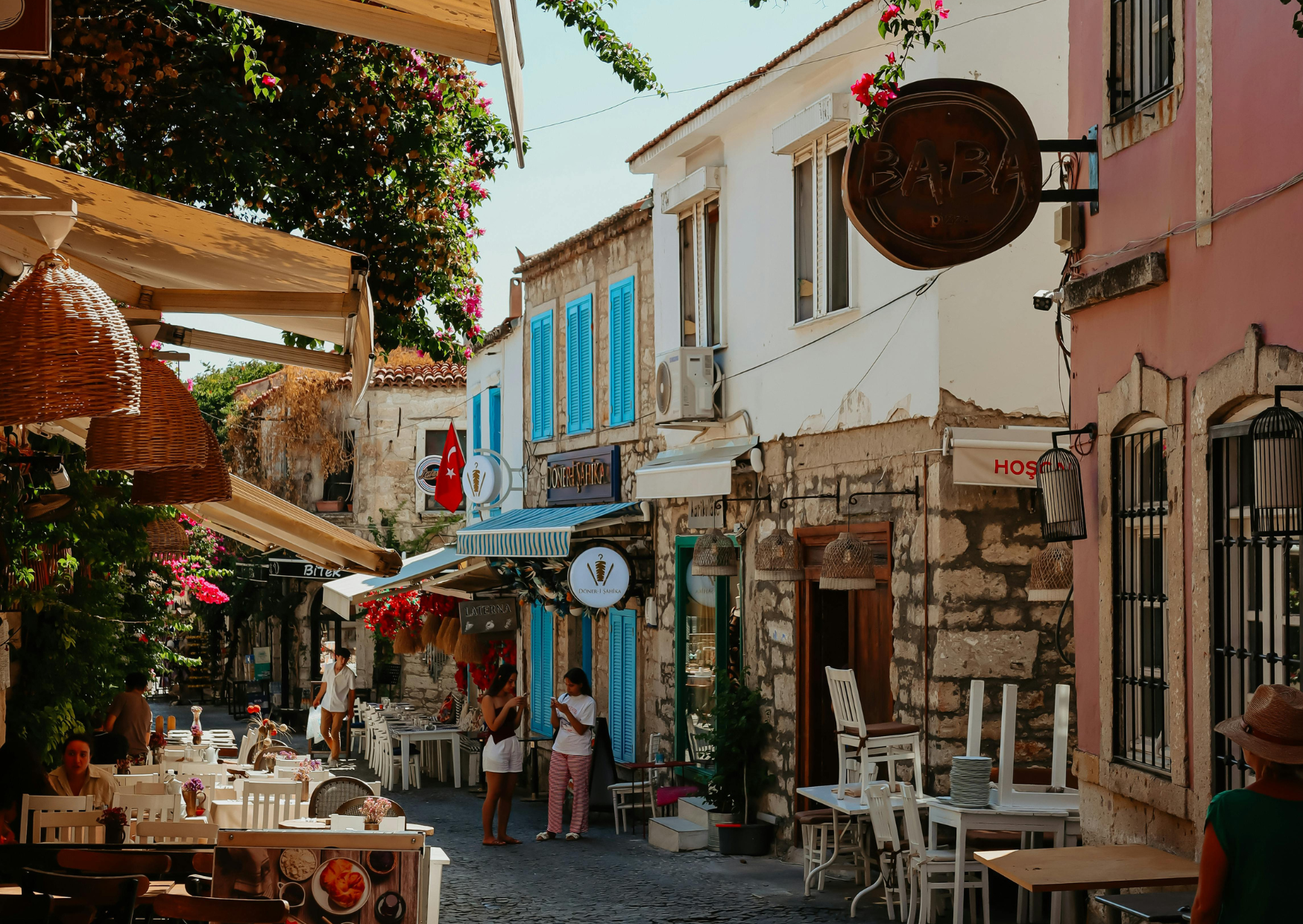 The Café-Culture Reality That Makes American Expats Miss Starbucks 4 cafes in Europe 6