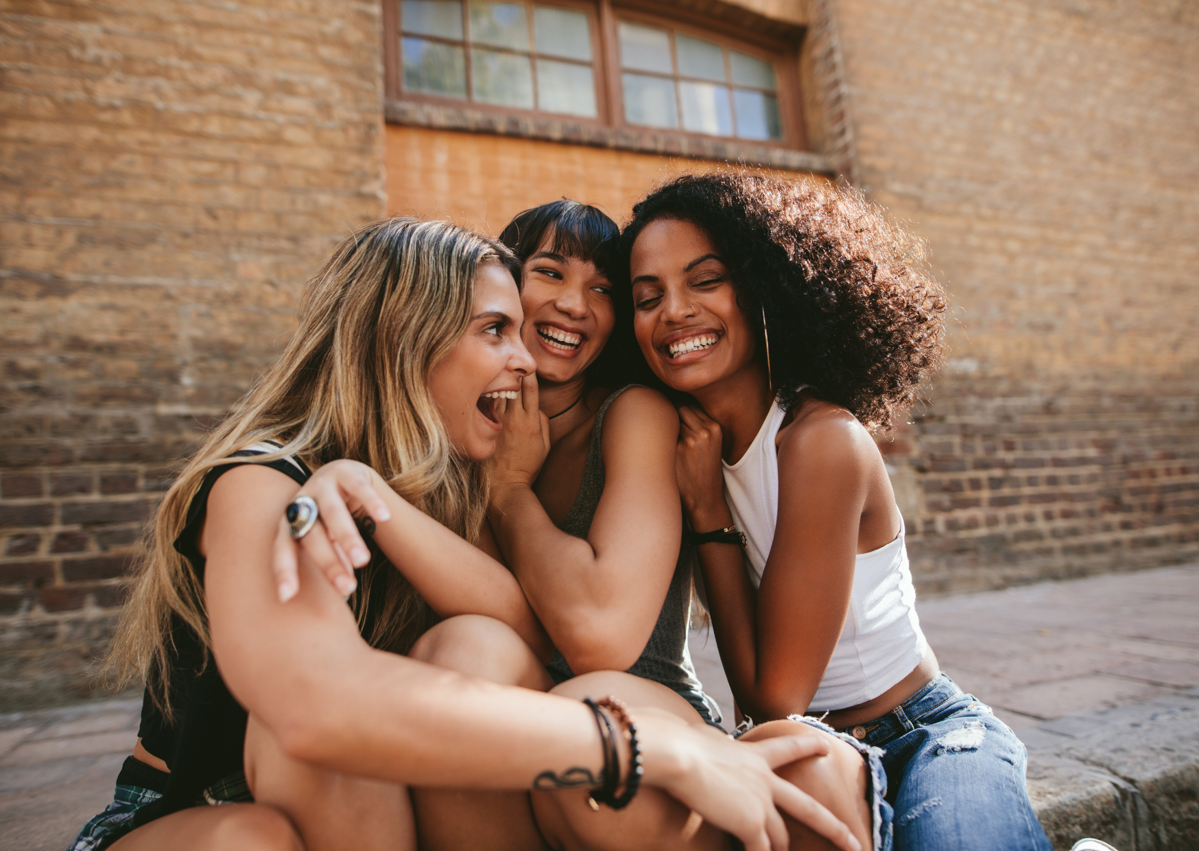 Why Being on Time in Spain Makes You the Rude One 6 friends in Spain 2