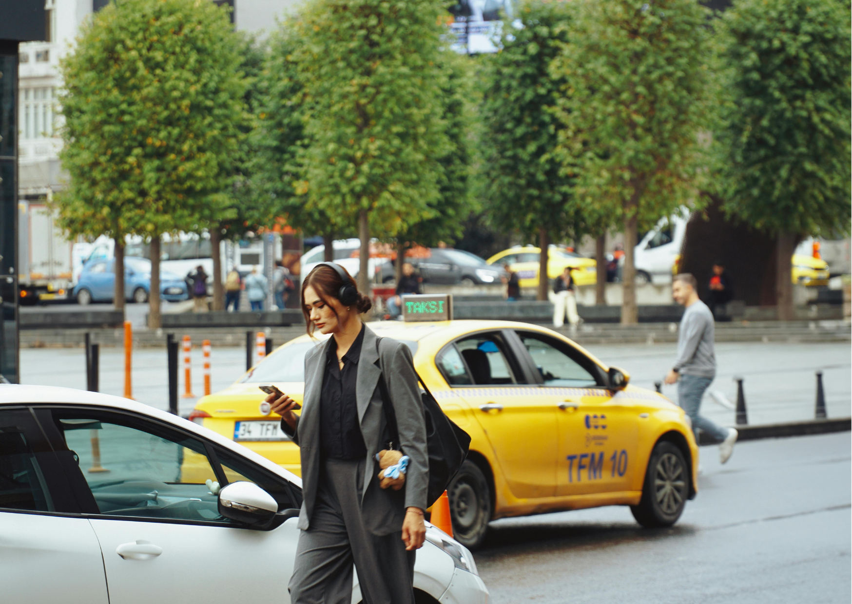 Americans Call These 11 European Habits Lazy: Europeans Call Them Living 3 Europeans do daily 4