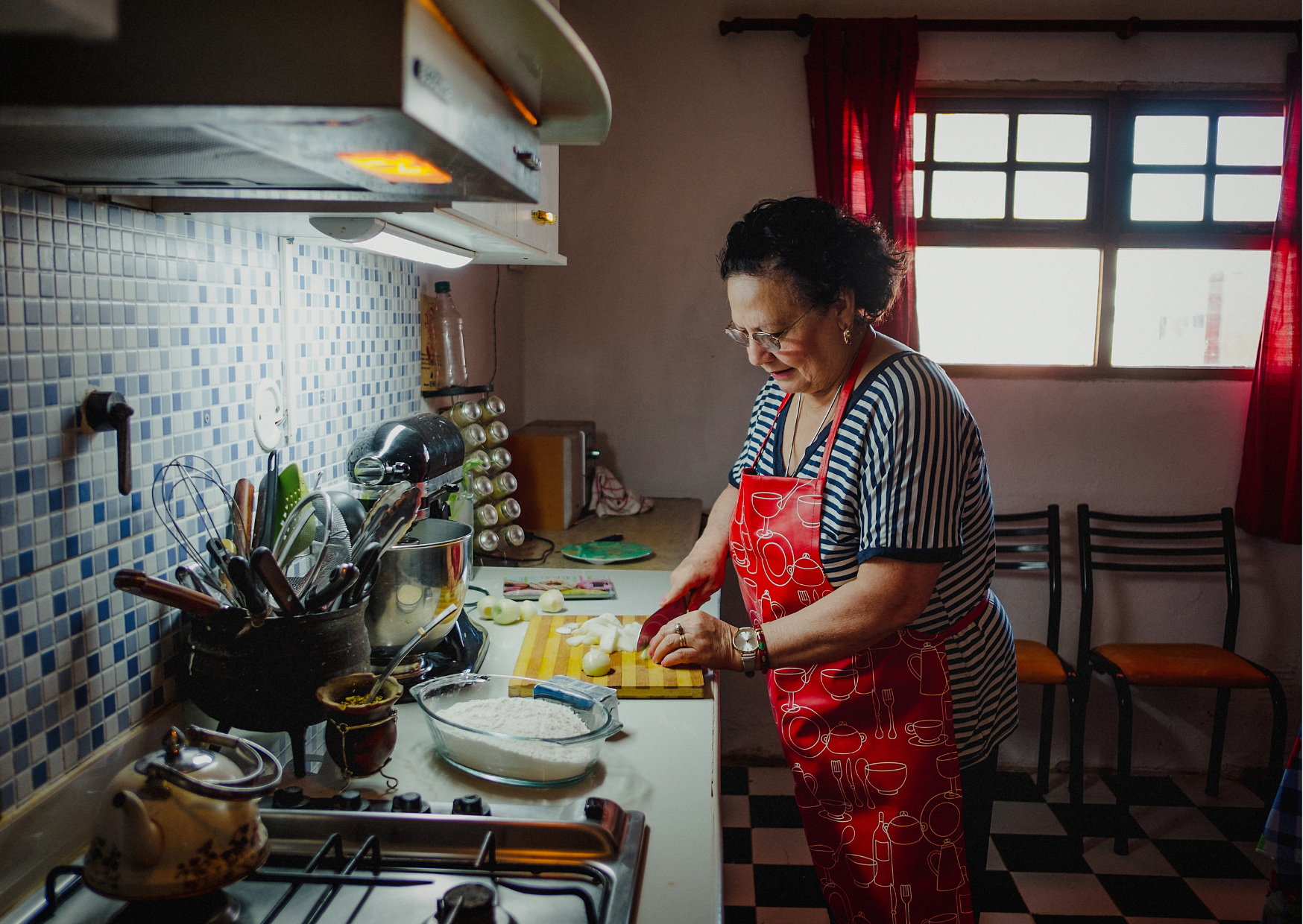 How I Lost 11 Pounds Eating Pasta Like an Italian Grandmother 6 Italian grandmother cooking pasta