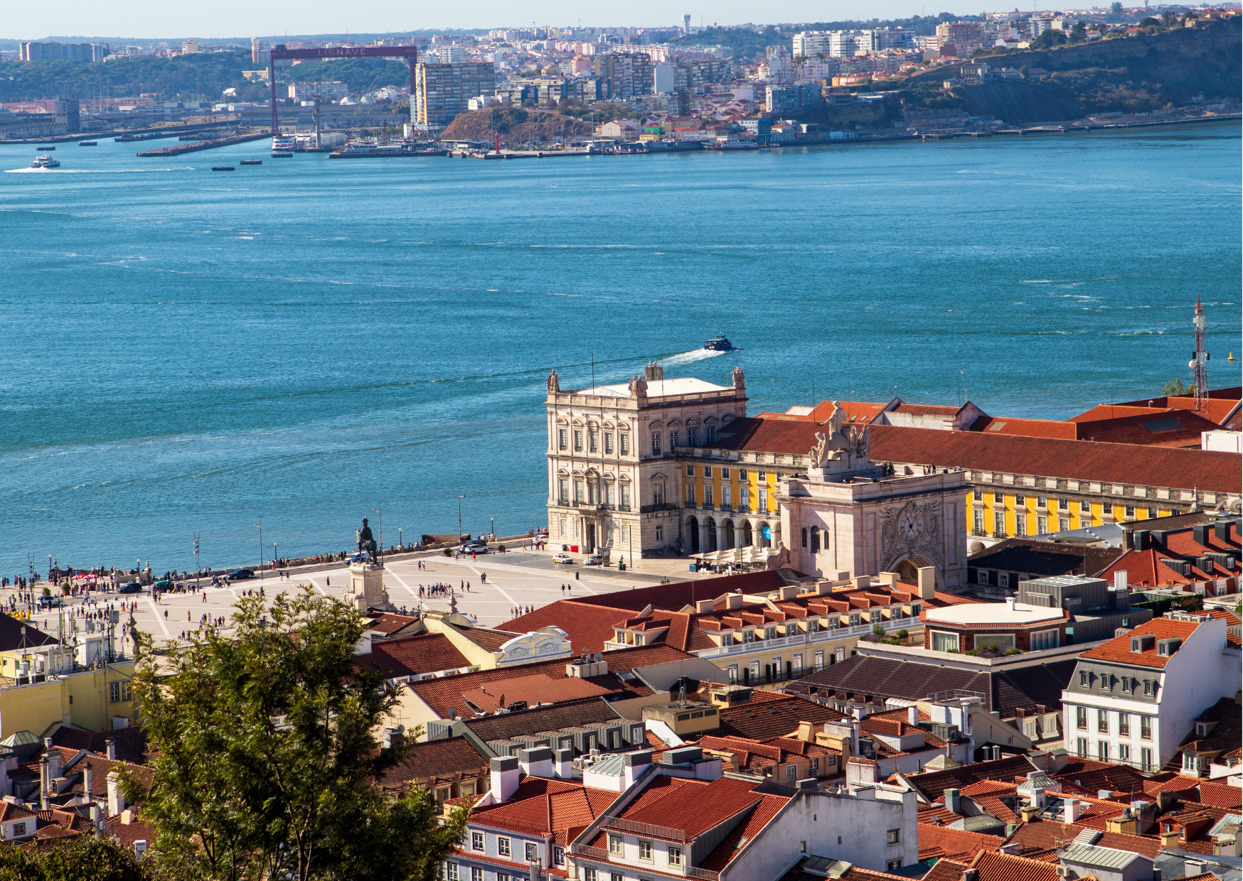 She Moved to Portugal For Adventure And Spent 18 Months Completely Alone. 6 living in Portugal