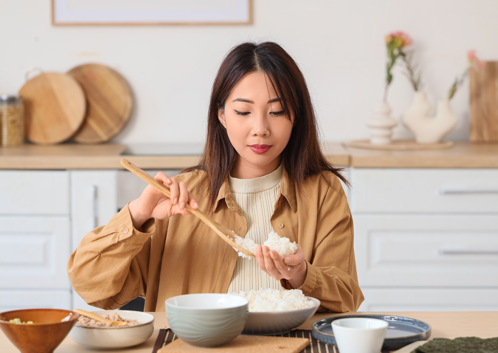 The Japanese Diet Proves Rice Isn’t the Real Problem Why Japanese People Stay Lean While Eating Rice at Almost Every Meal 1 Japanese people eating rice 2