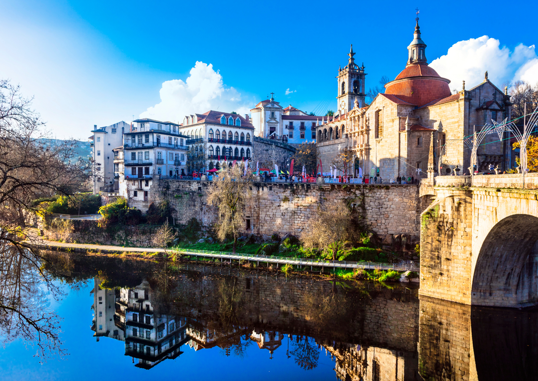 How Much Does It Cost to Retire in the Algarve? Wisconsin Retirees Monthly Retirement Budget in the Algarve 1 Portugal 2