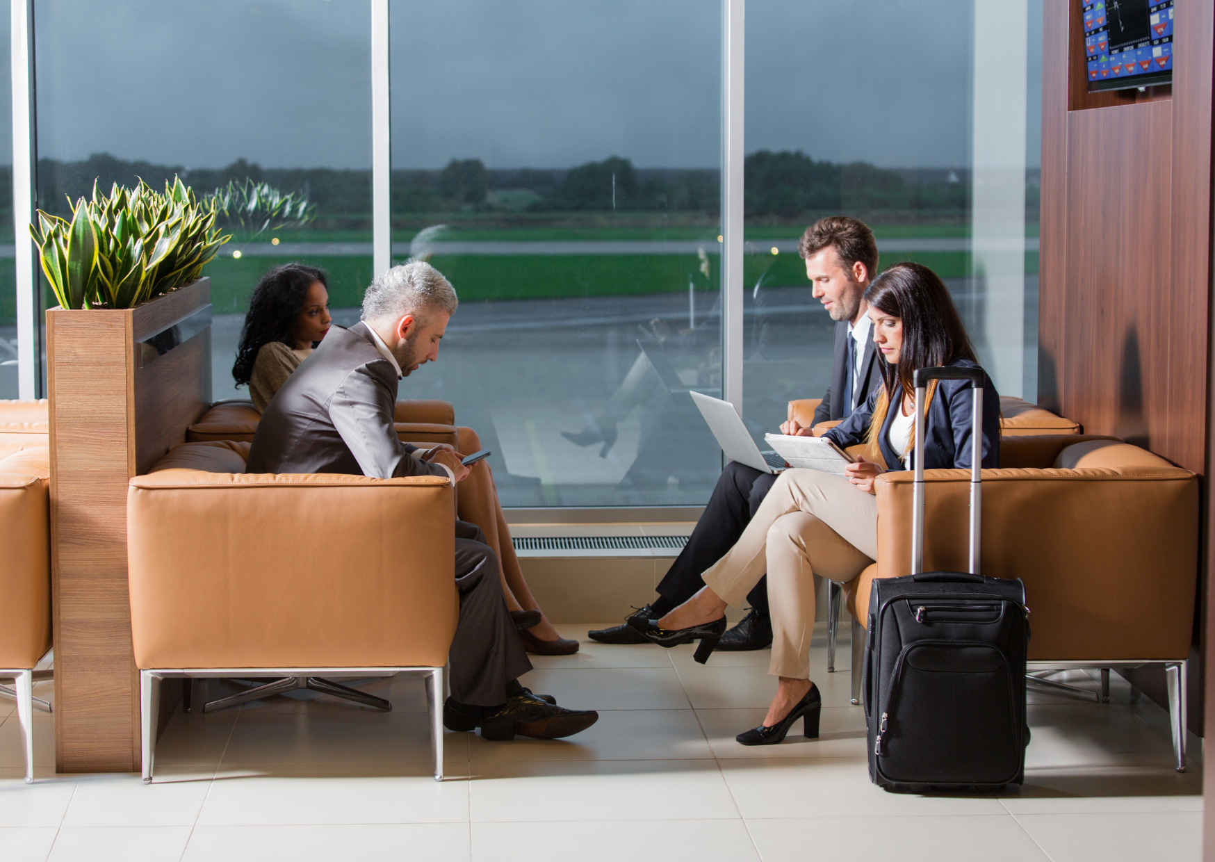 airport lounge 5