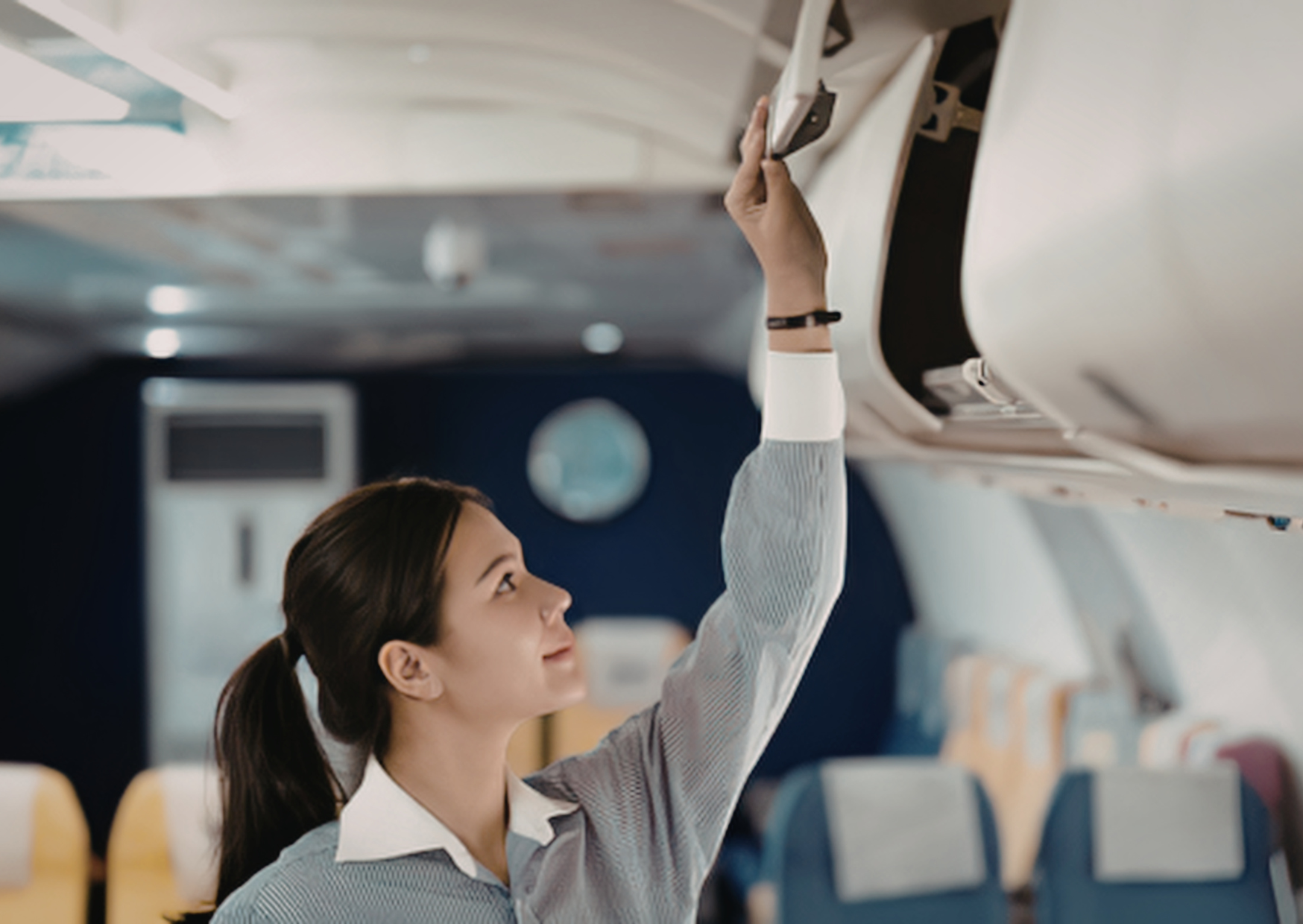 The Carry-On Packing Method Flight Attendants Use: Fits Twice As Much 1 flight attendants packing