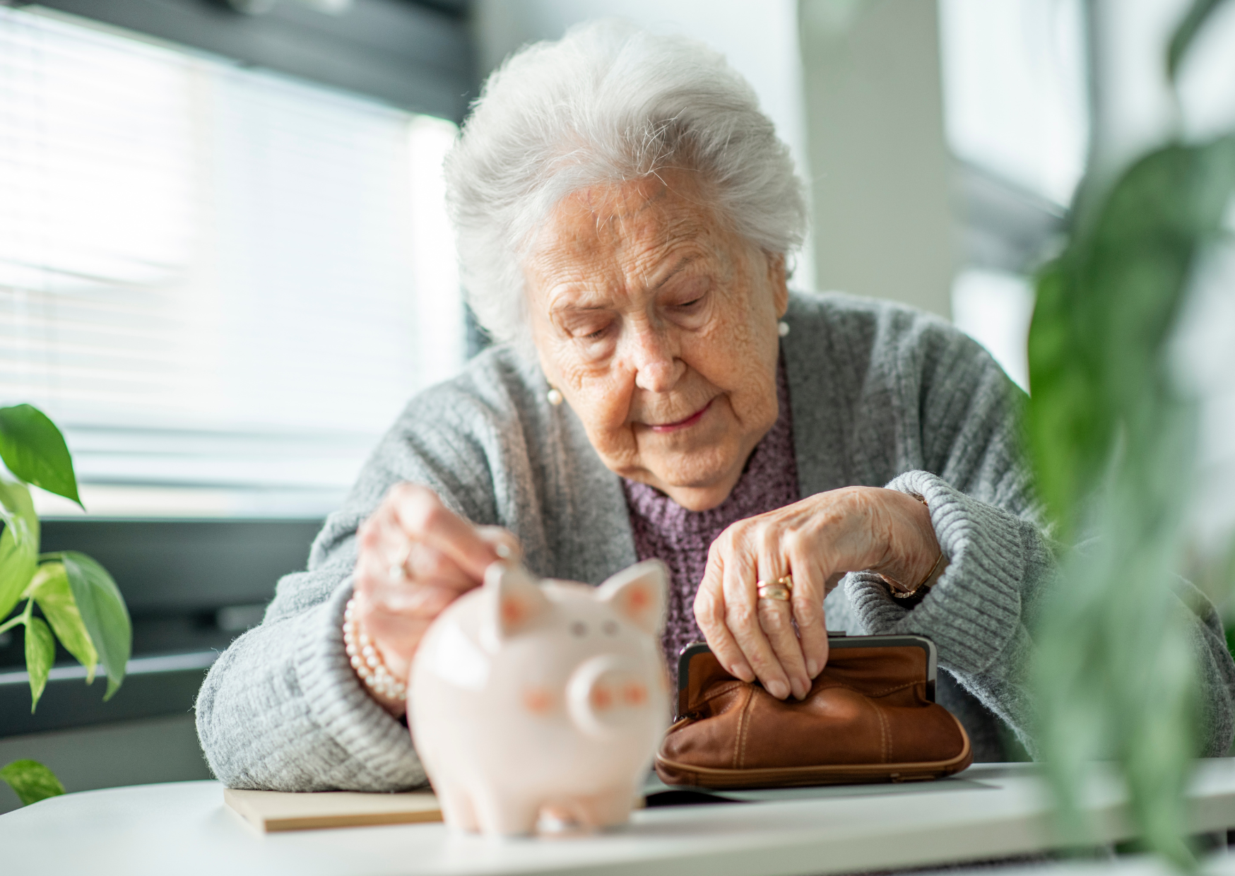 The Median American Has $44,000 Saved For Retirement: What That Buys In Portugal Vs Florida 1 saved for retirement 5