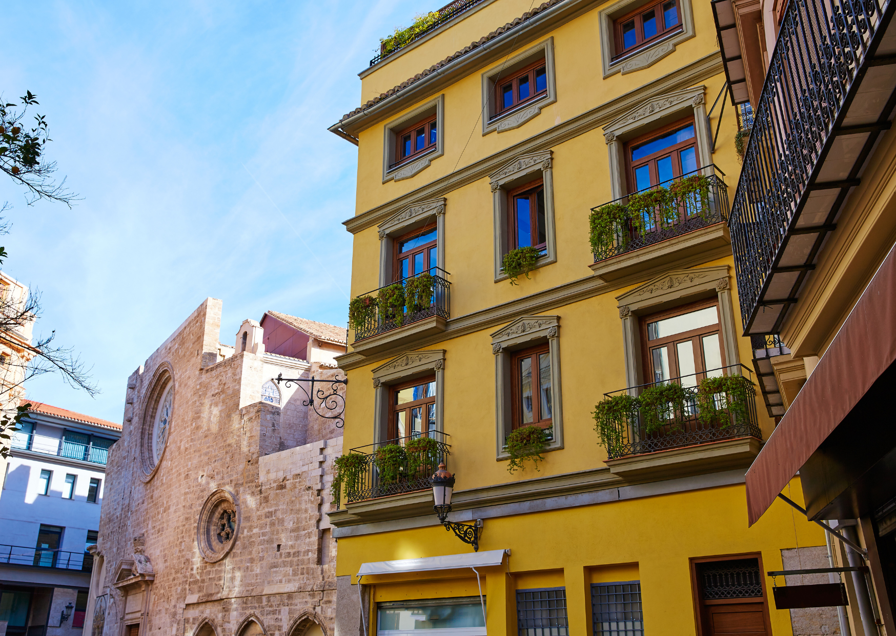 The Retirement Housing Math Americans Rarely Calculate Before Moving Abroad: She Paid Off the House, Moved to Valencia, and Discovered Ownership Wasn’t the Cheapest Option 3 valencia 4