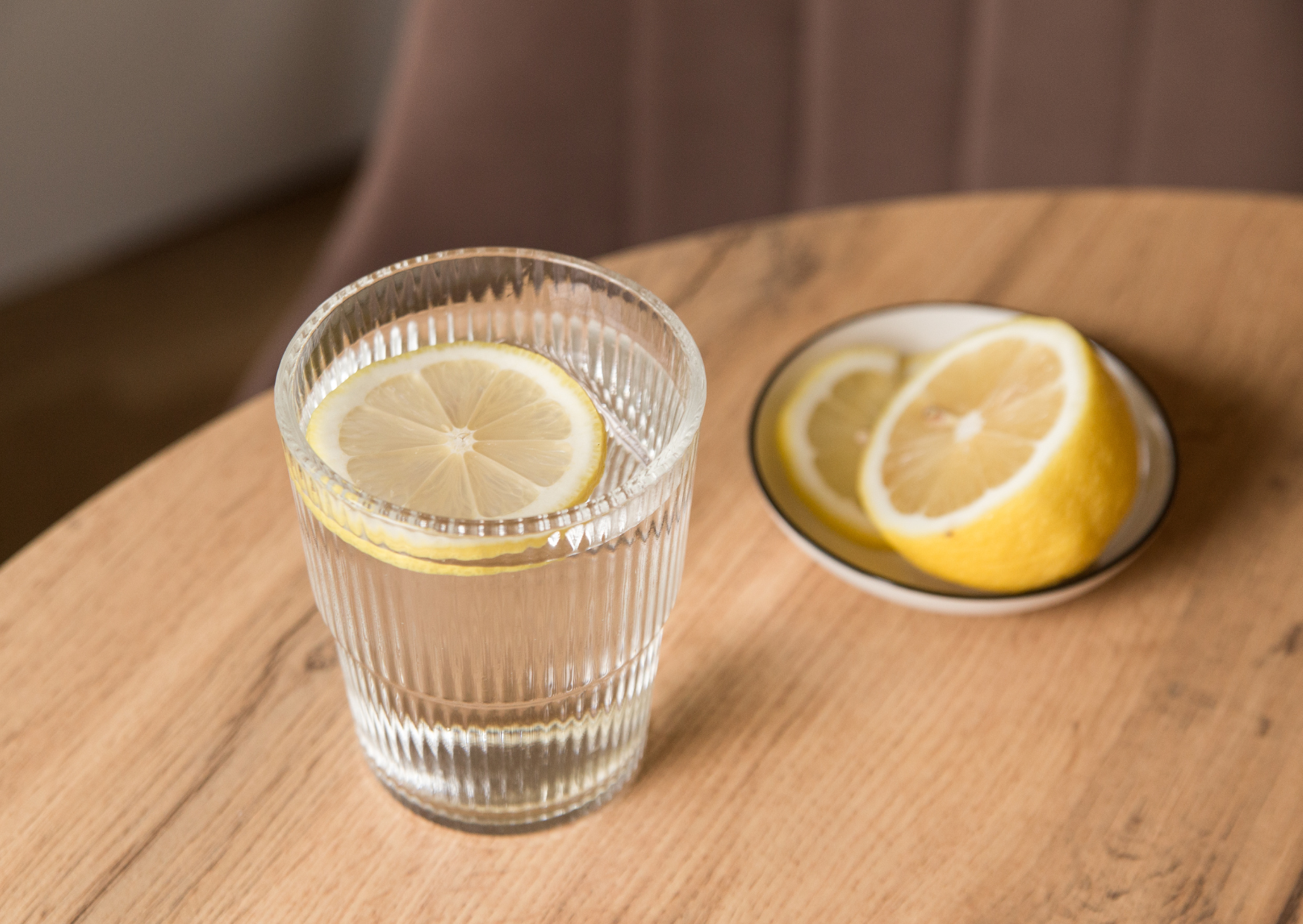 The Italian Morning Habit That Completely Reframed My Acid Reflux Routine: I Drank Lemon Water the Italian Way for 60 Days Then Closed the Antacid Bottle 6 Italian lemon water