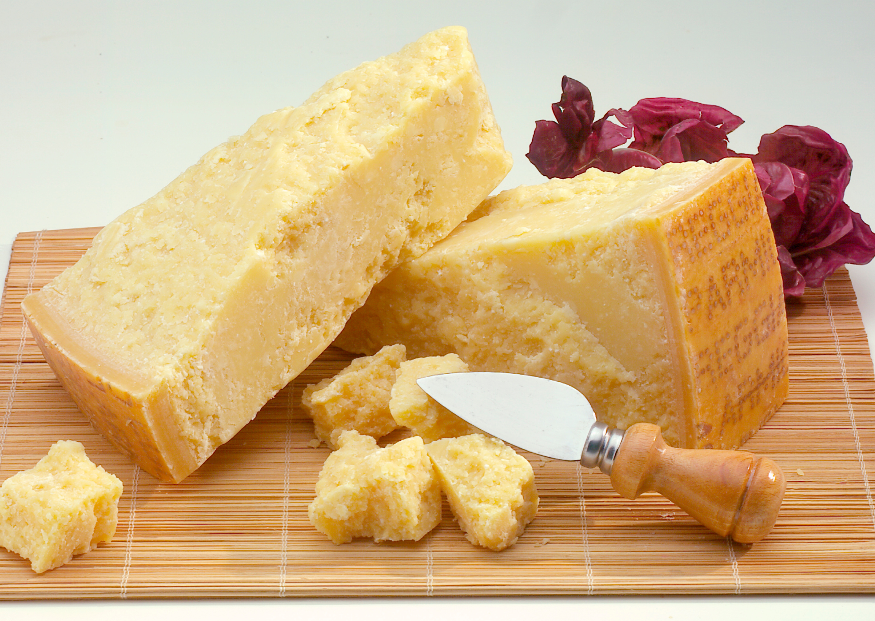 American Cheese Has 14 Ingredients: Real Parmigiano Has One And The Difference In Your Body 7 cheese 1