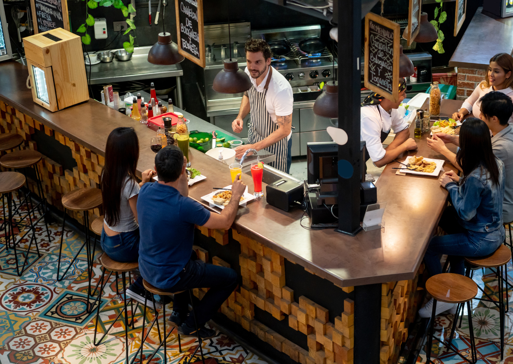 The Hand Gesture In Barcelona That Gets American Tourists Ignored For An Hour: Americans Wave for Service. Barcelona Waiters May Pretend They Didn’t See It 6 finger snapped in restaurant 6