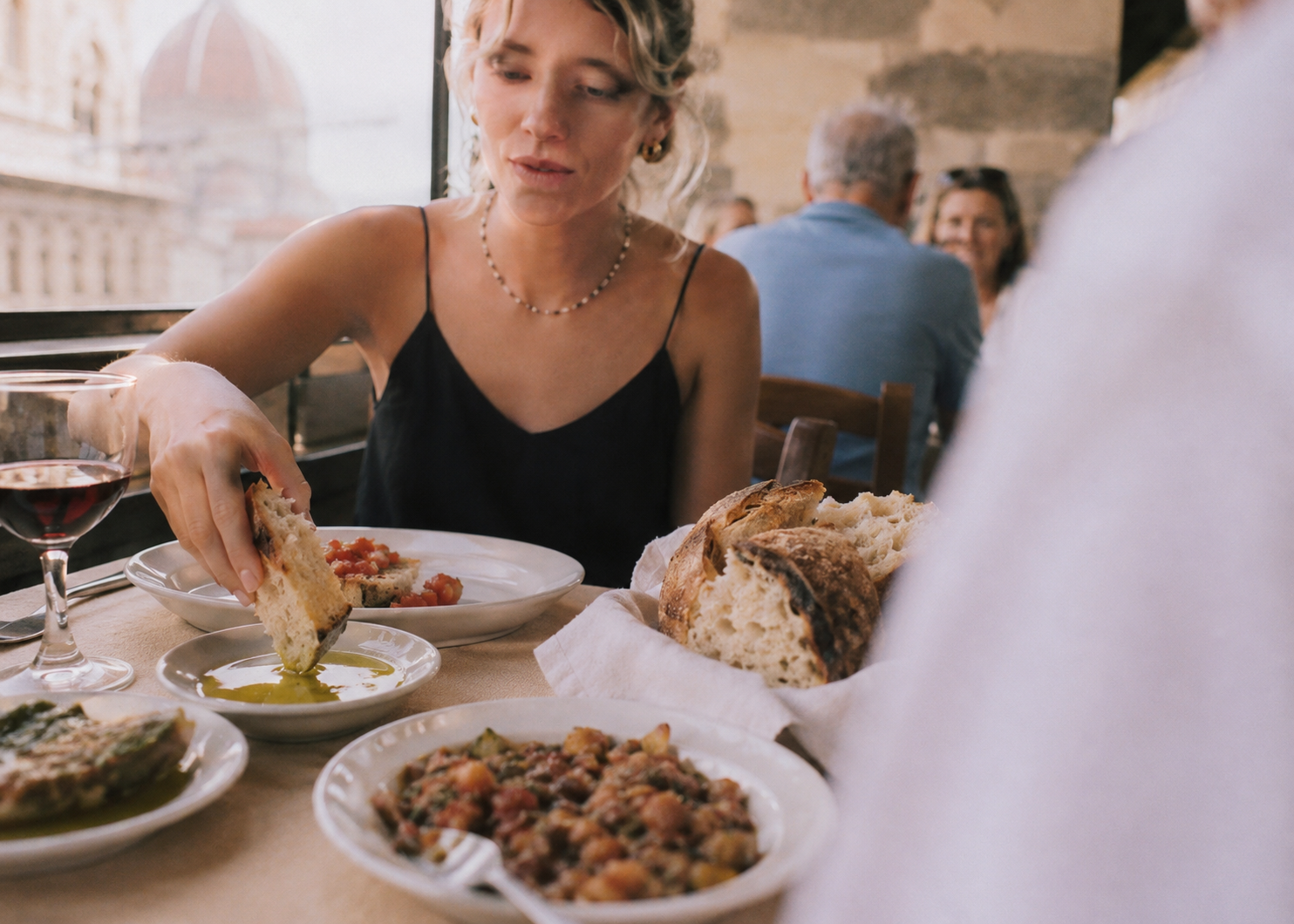 8 Etiquette Rules In Florence Italian Servers Quietly Test American Tourists On: Americans Think They Are Being Friendly. Florence Servers See Red Flags 6 Florence etiquette 7