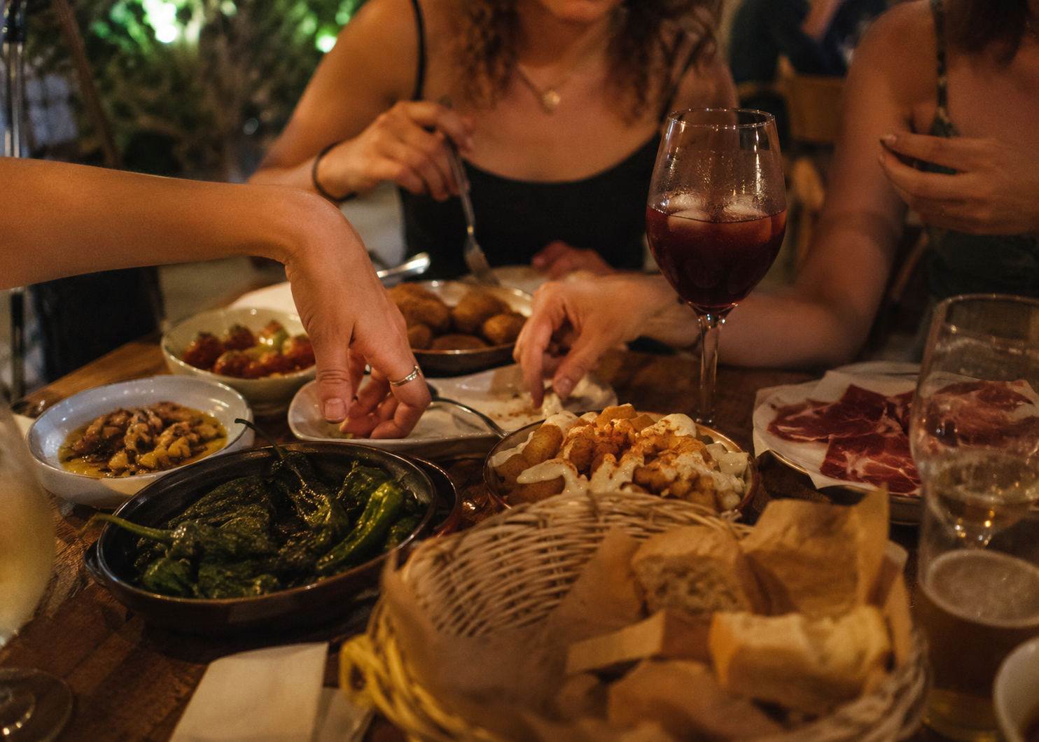 The Spanish Summer Night Routine That Makes The Heat Worth It: Dinner At 10, Streets Alive At Midnight 4 Spanish summers 4