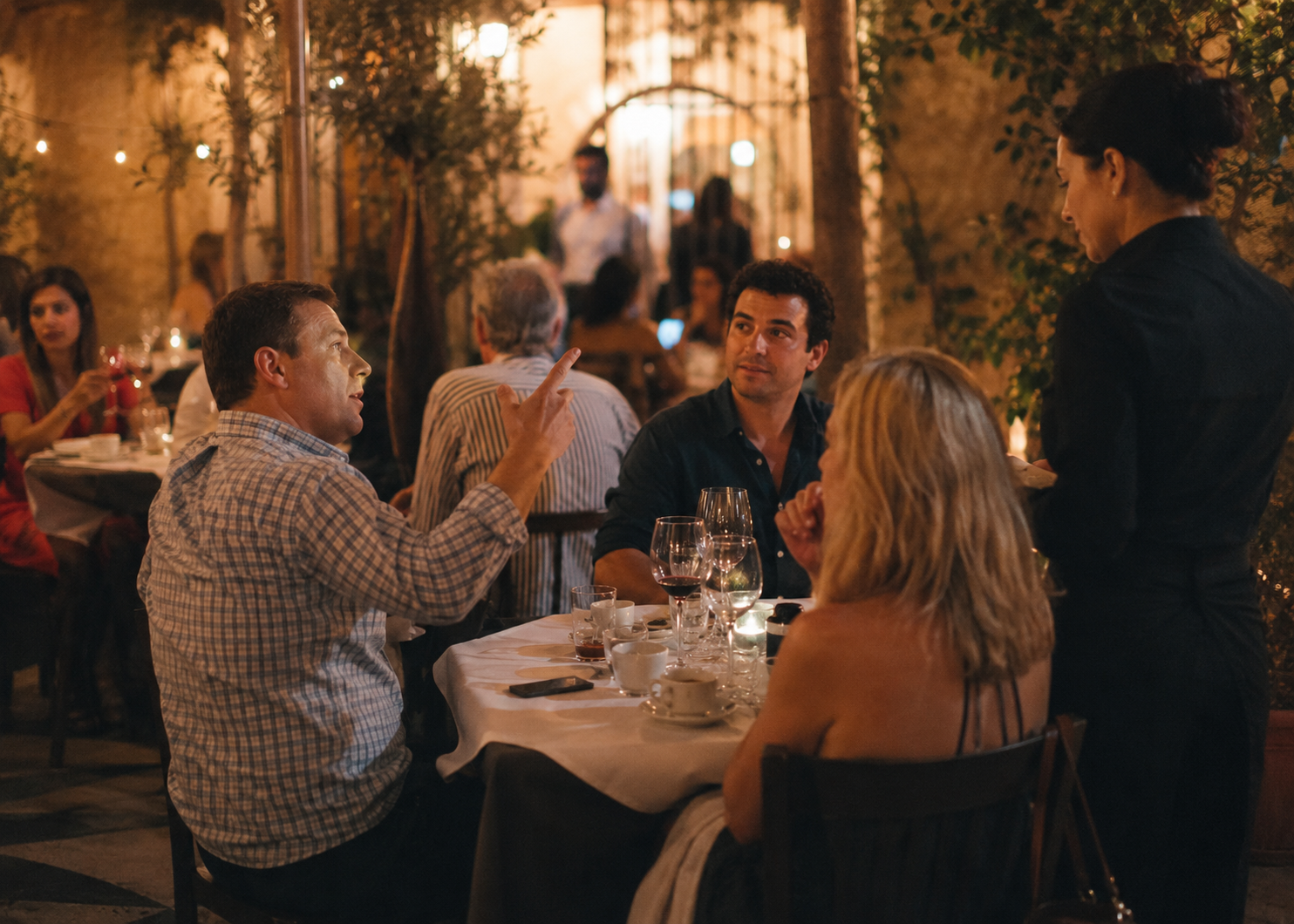 The 7 Restaurant Habits That Mark Americans As Tourists Across Southern Europe 3 restaurant habits 3
