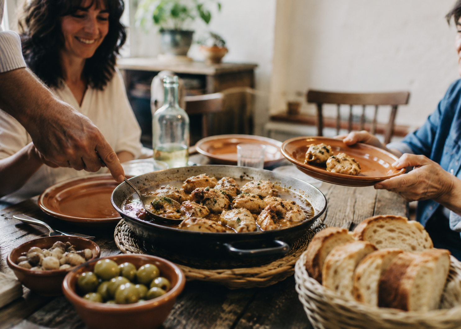 Spanish Grandmothers Don’t Measure This Garlic Chicken And That’s Why It Tastes Better: How to Make Pollo al Ajillo Spanish Garlic Chicken 5 ajillo 6