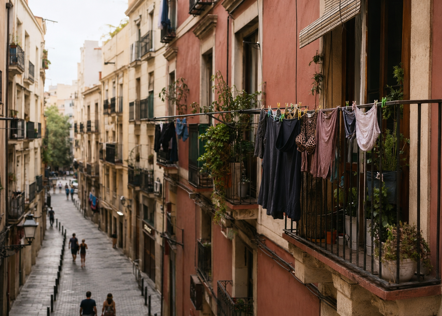 Underwear Dries on Every Spanish Balcony: Why Europe Never Learned to Hide Laundry 5 underwear 2